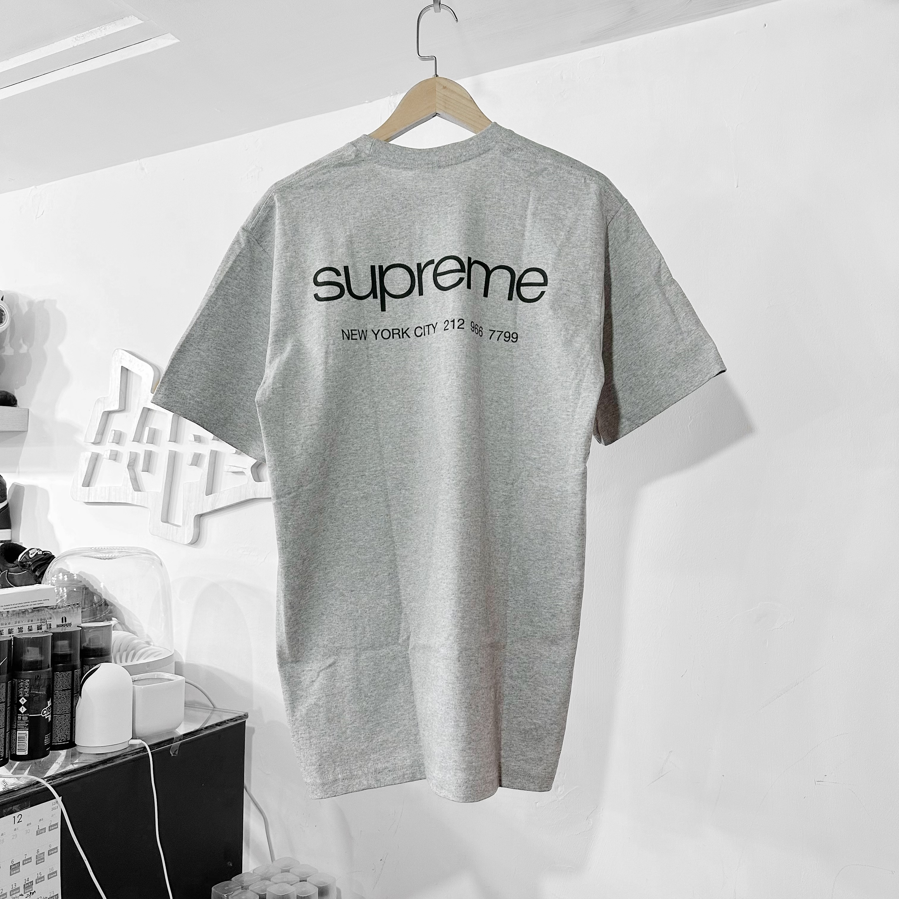 Supreme FW23 NYC Tee Heather Grey