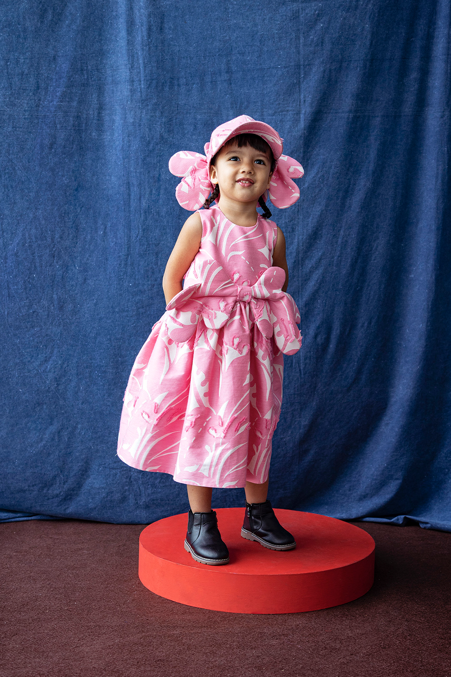 PEGGY HARTANTO｜PERCUSSION 無袖提花腰部蝴蝶結女童洋裝