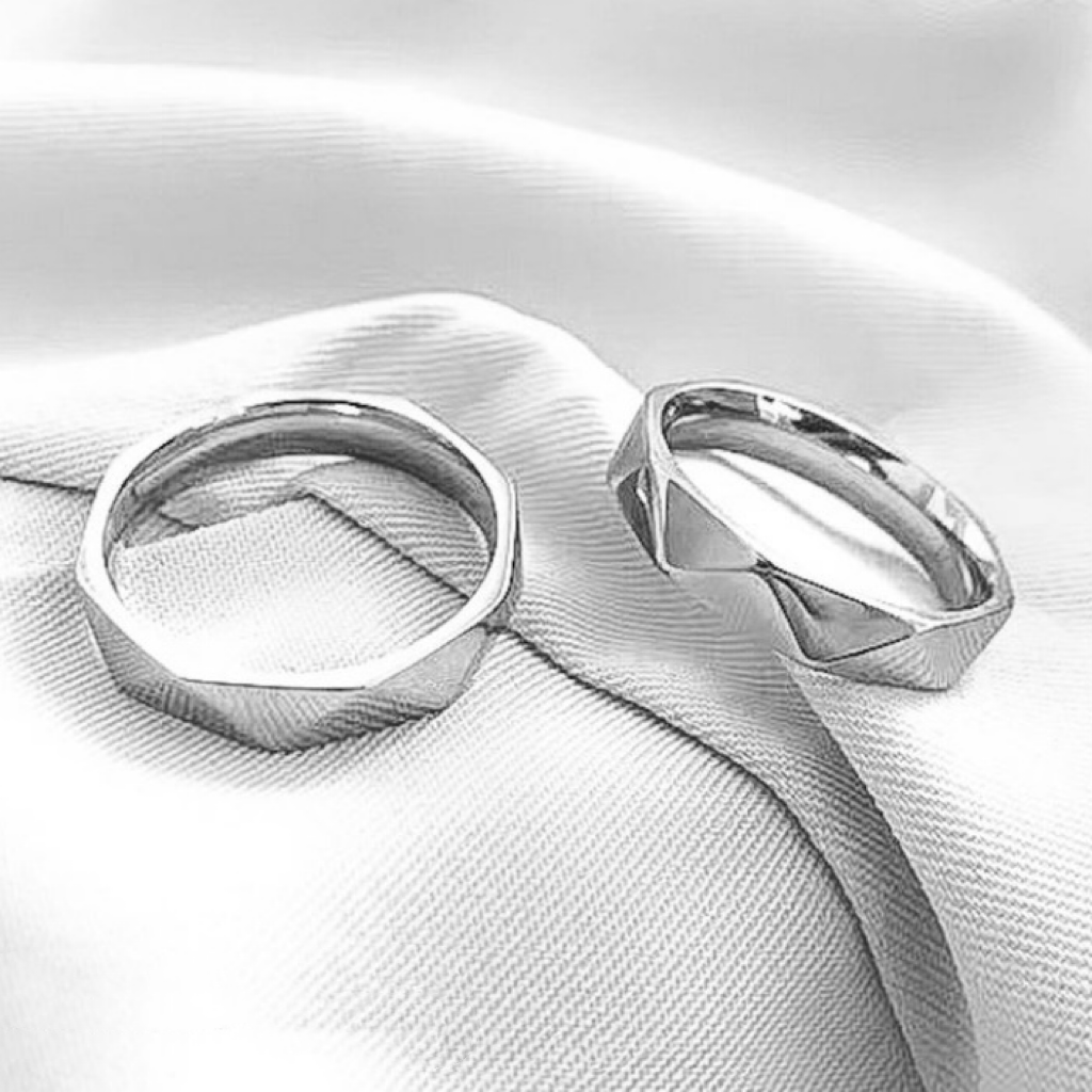 「獨立 」情侶戒指💍 ｜S925純銀或鍍銀｜活口對戒｜免費刻字✒️｜