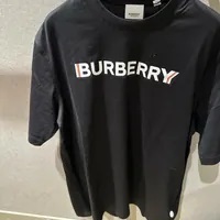 [S] BURBERRY ELLISON LOGO LETTERING GRAPHIC T-SHIRT,BLACK, 161318A1189-BLACK (SB88)