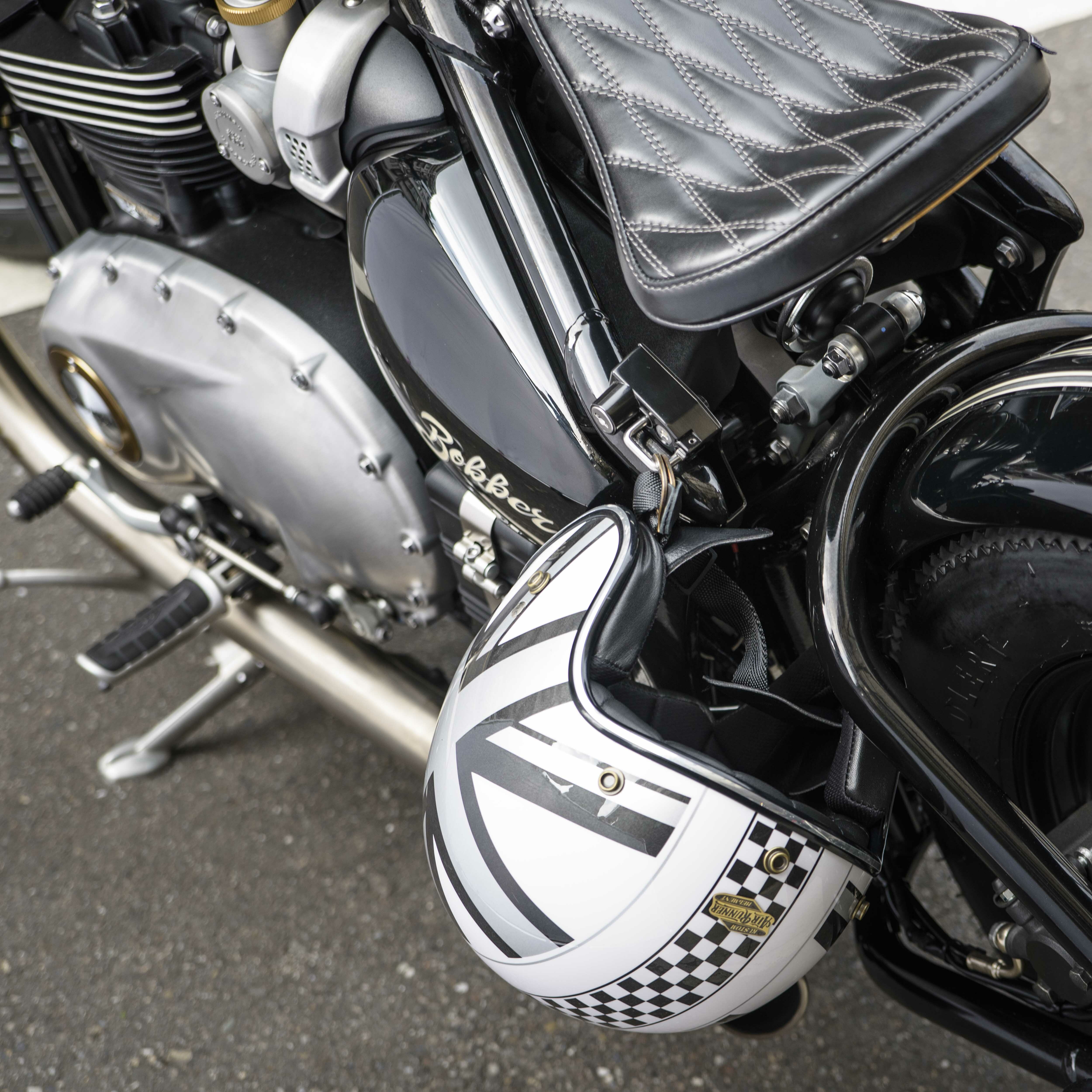 水冷凱旋 Bobber 專用 安全帽 鎖頭