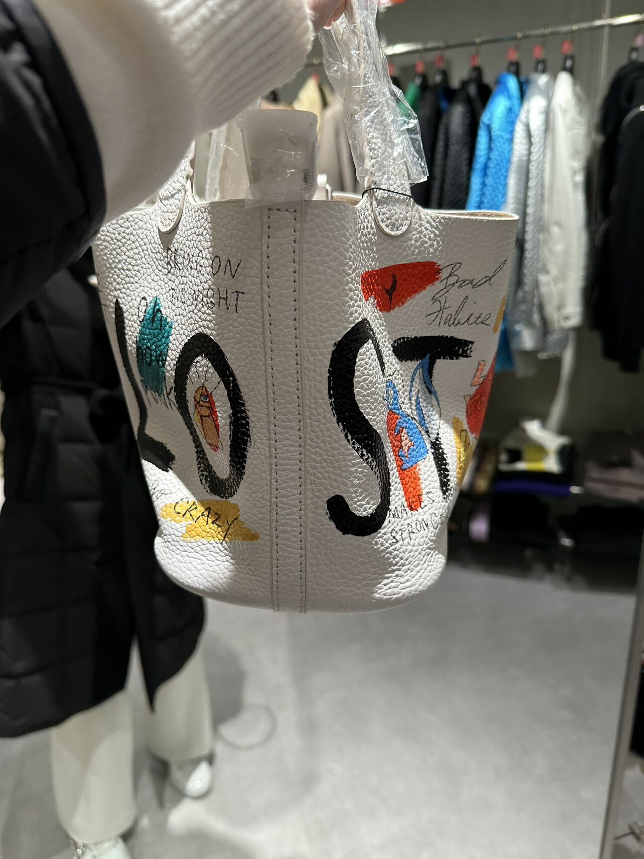 日本hand painting 包包 白色跳跳虎款 -M