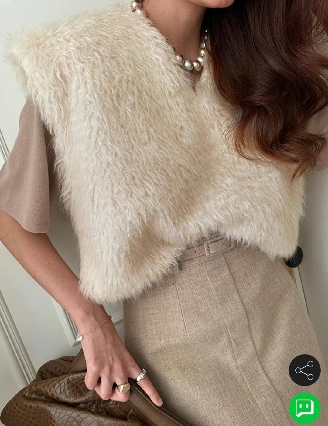 12.28 羊毛蘇蘇背心