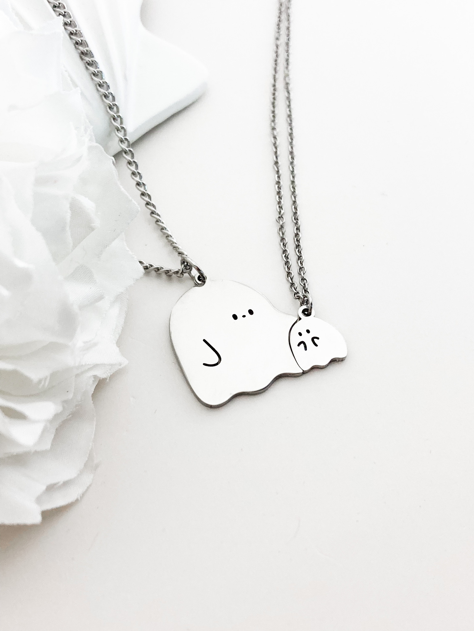 抱一抱  買一送一 項鍊