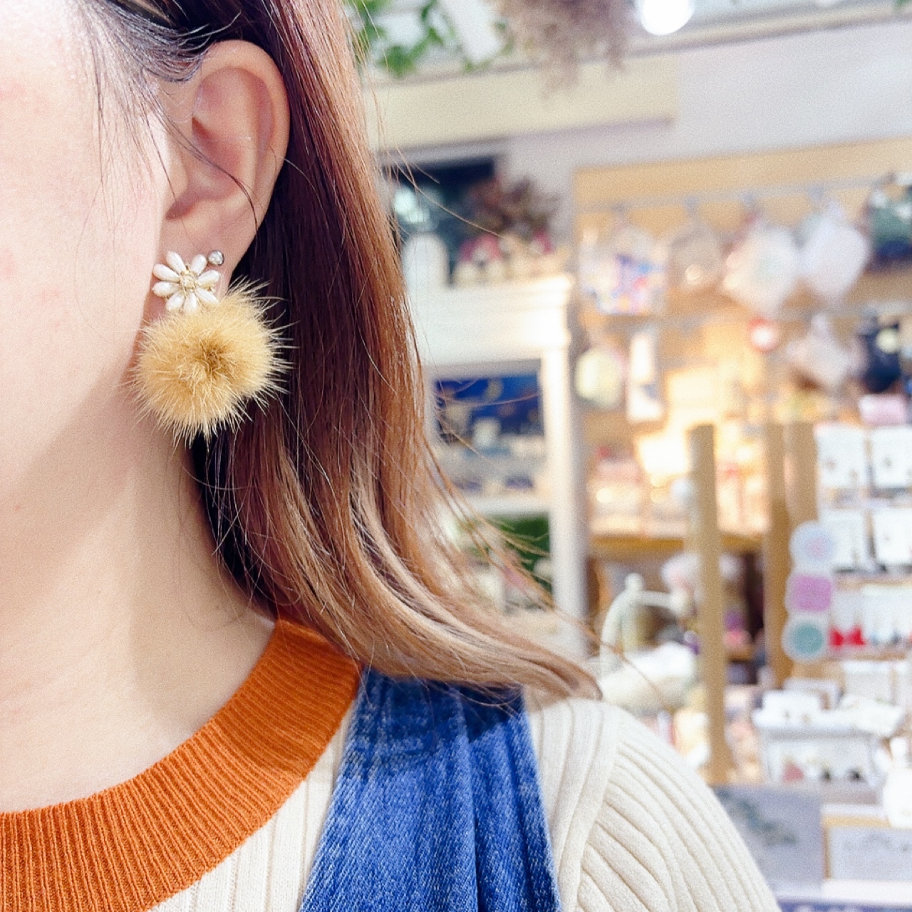 [網站限定優惠]【Zoule】 珍珠花形毛毛耳環