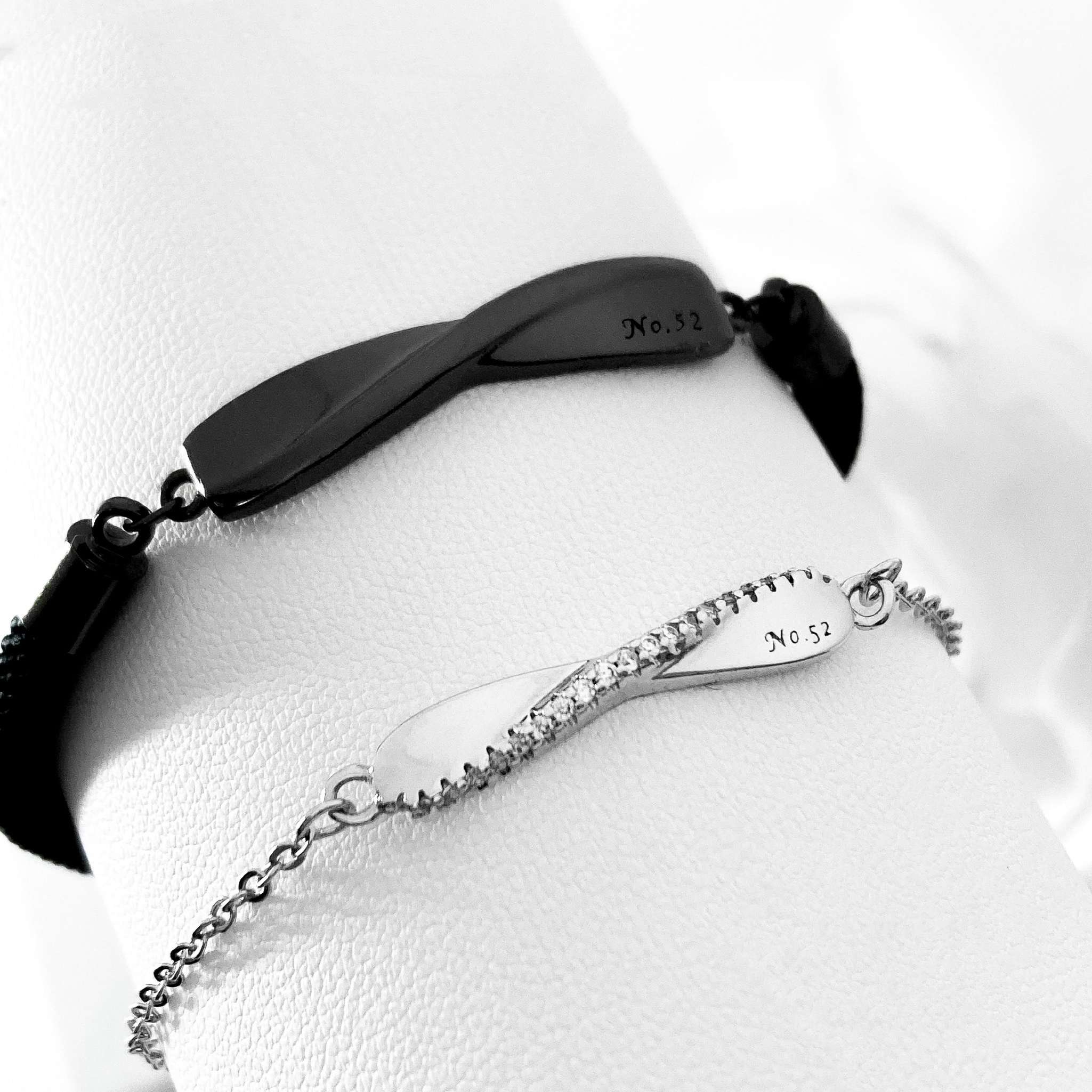 「莫比烏斯」情侶手鏈 | S925純銀 | 免費刻字