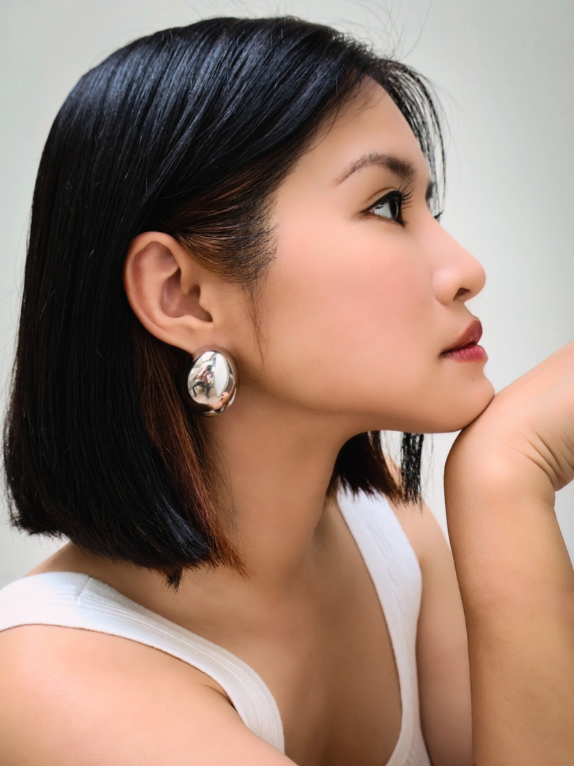 吳爾芙的鵝卵石｜輕量小眾設計立體耳環 (銀色,可改耳夾)