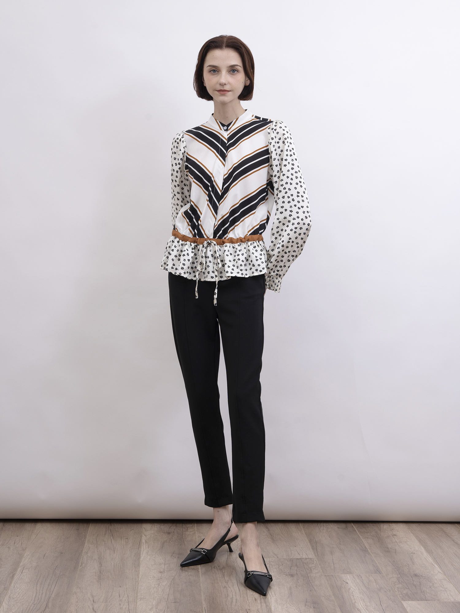 mi-tu 印花荷葉下襬恤衫