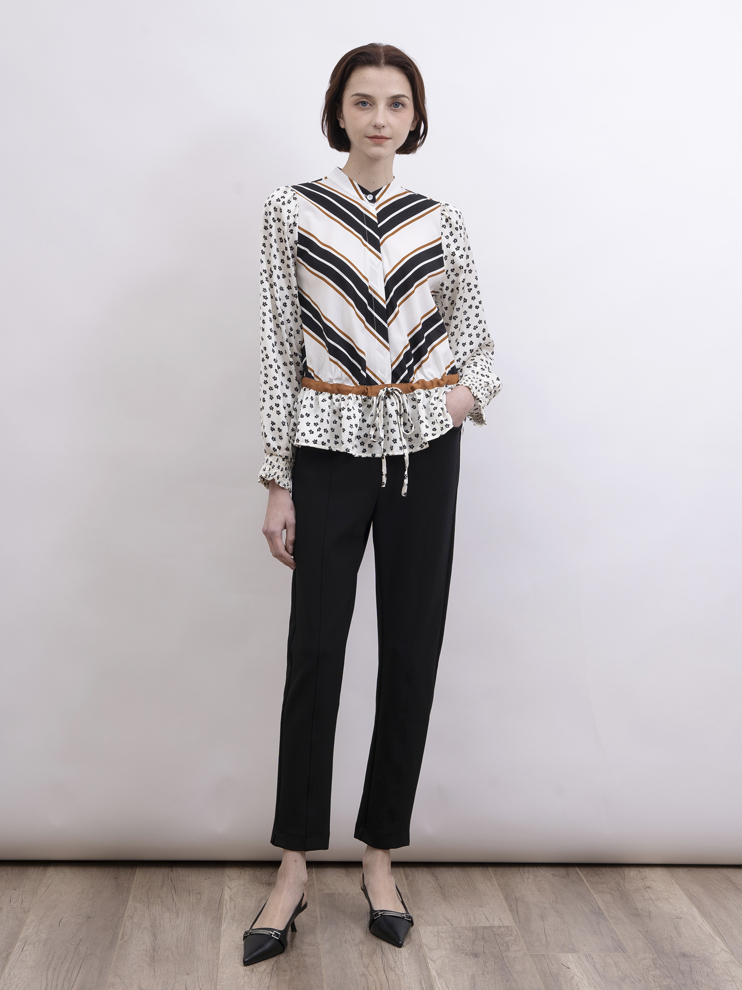 mi-tu 印花荷葉下襬恤衫