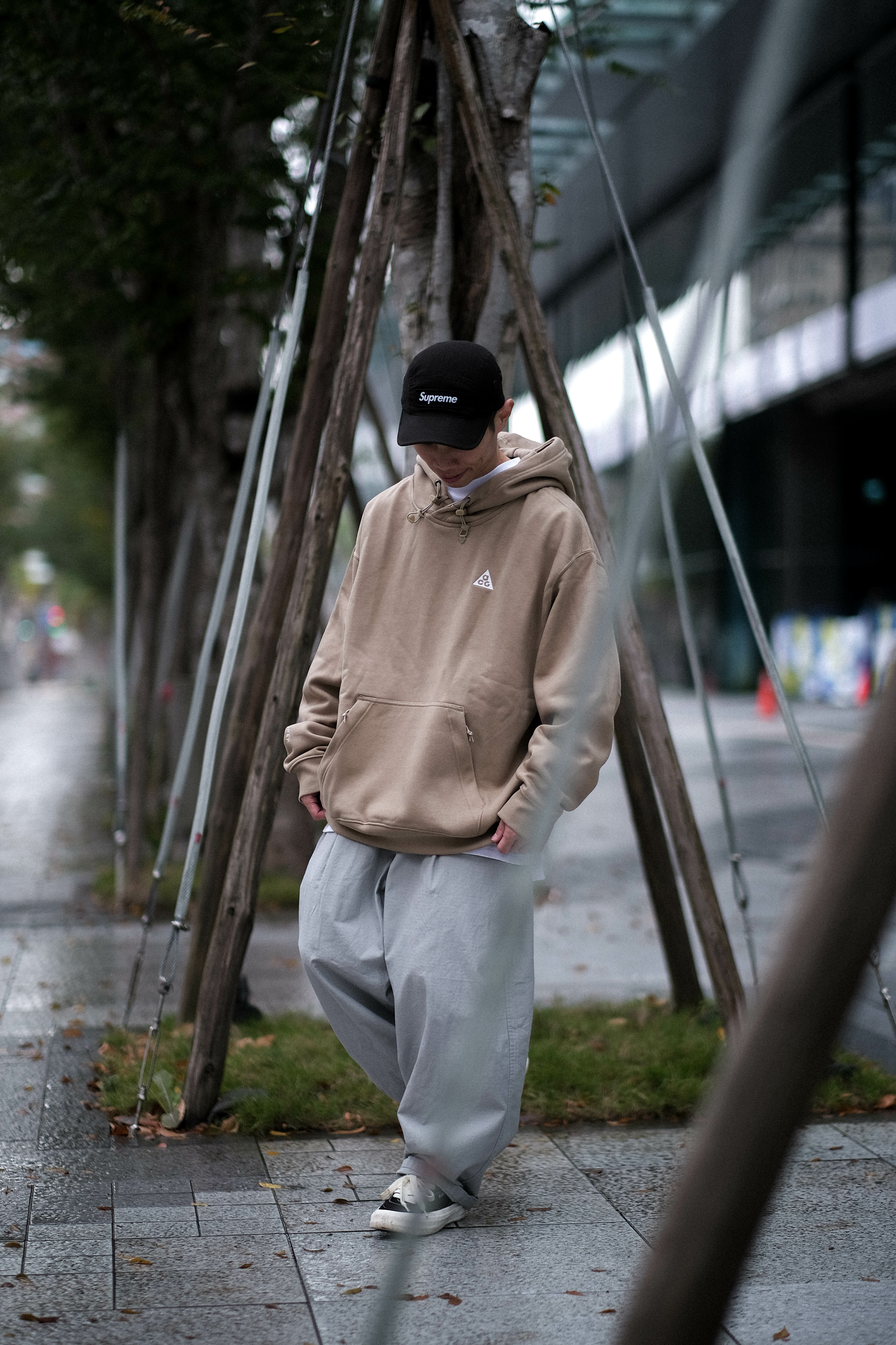 Nike ACG Hoodie 刺繡 logo 內刷毛 厚磅帽踢 卡其 DZ3393-247