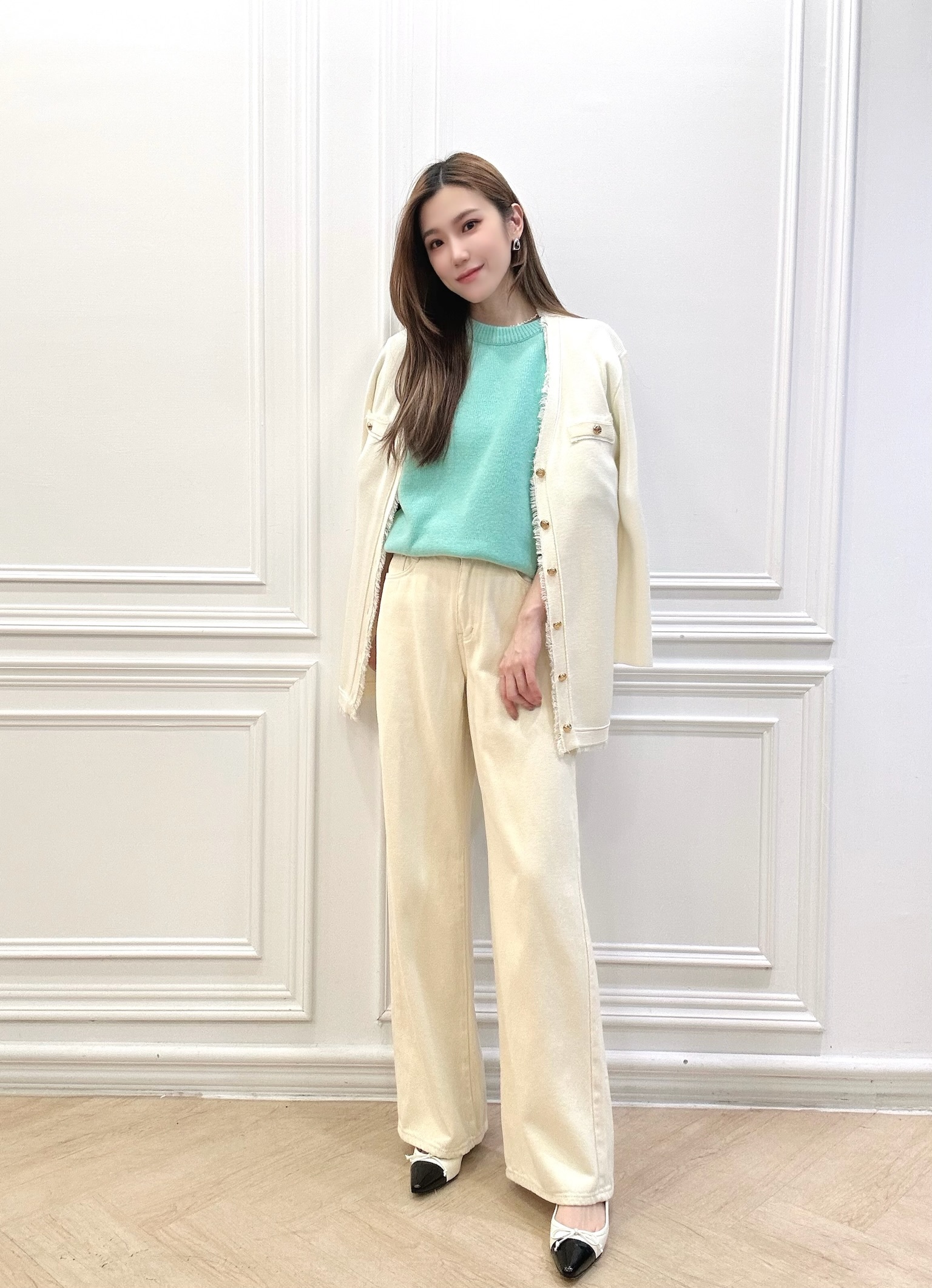 舒適修身!薄刷絨牛仔直筒寬褲