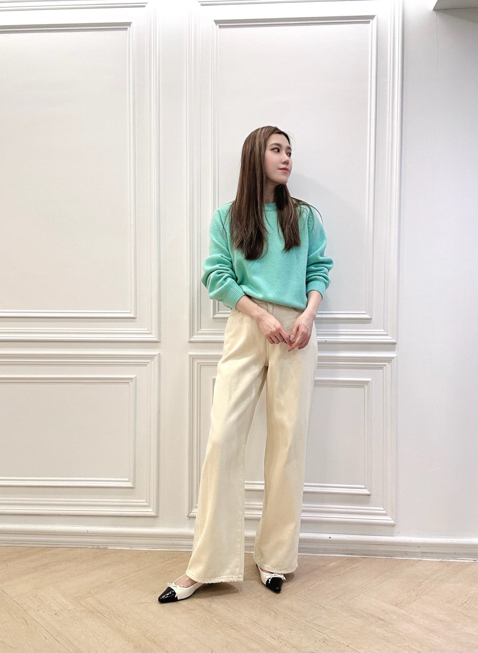 舒適修身!薄刷絨牛仔直筒寬褲