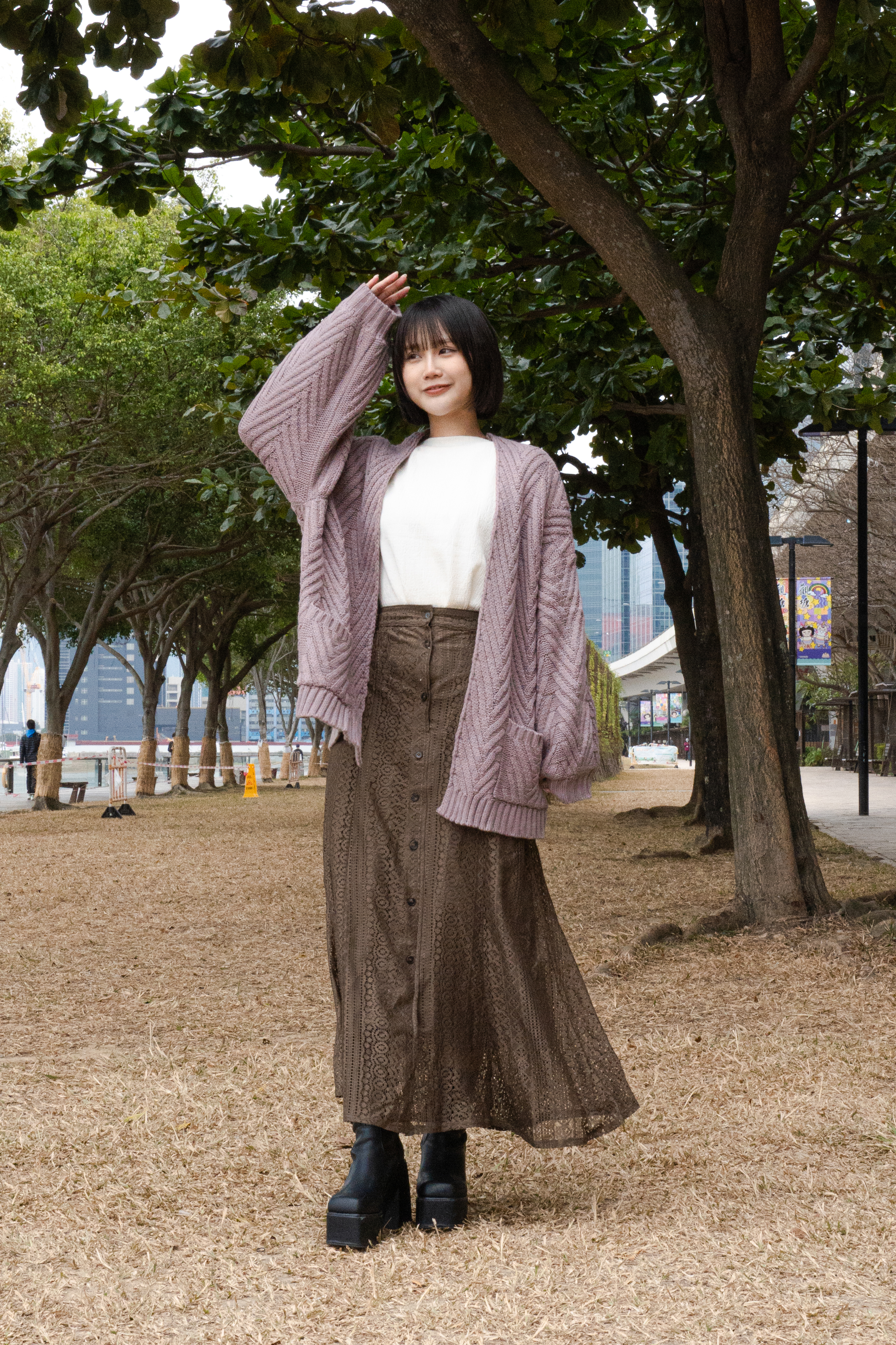 9943 ｜ 通花布微透裙擺魚尾裙