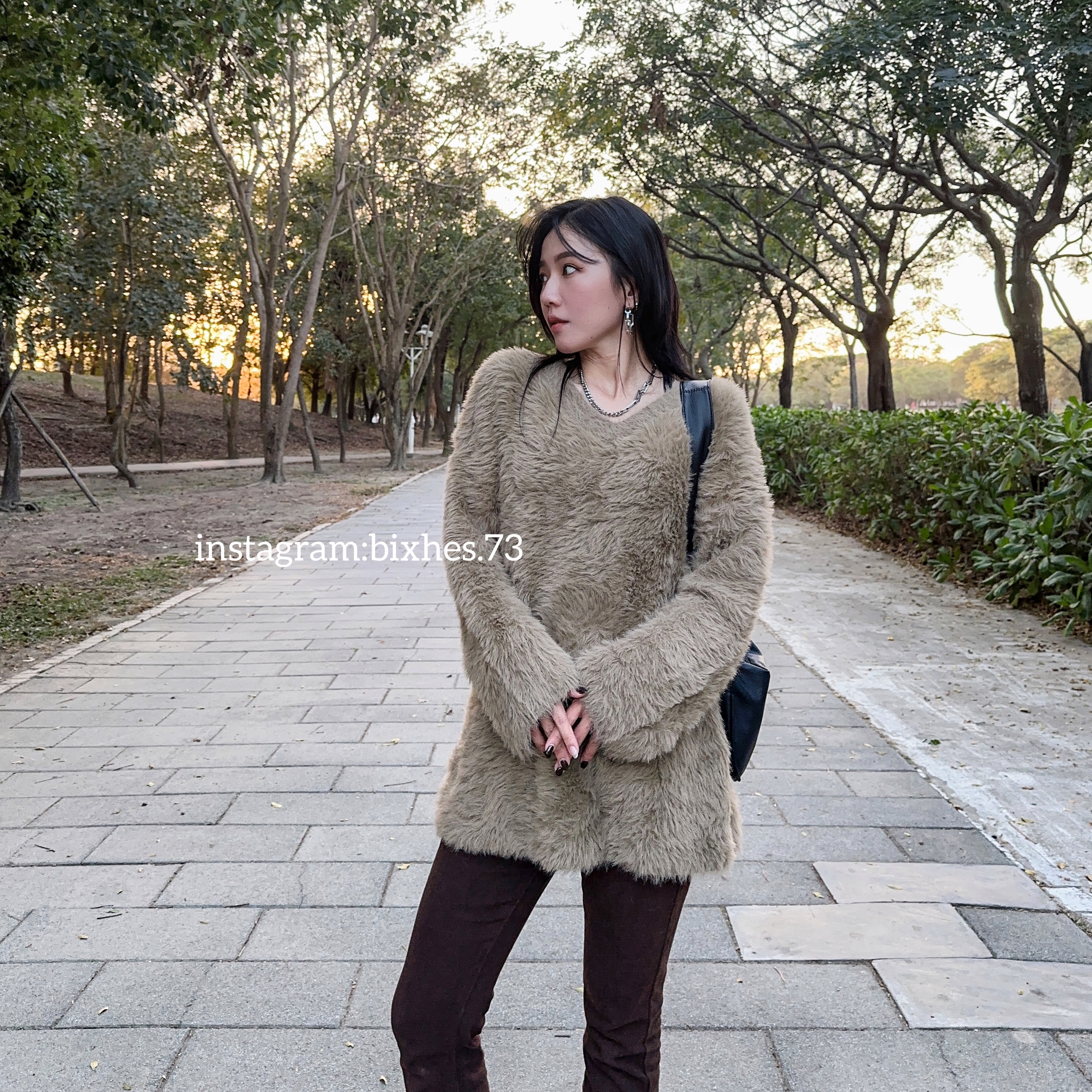 V領毛絨寬鬆長T(B00068)