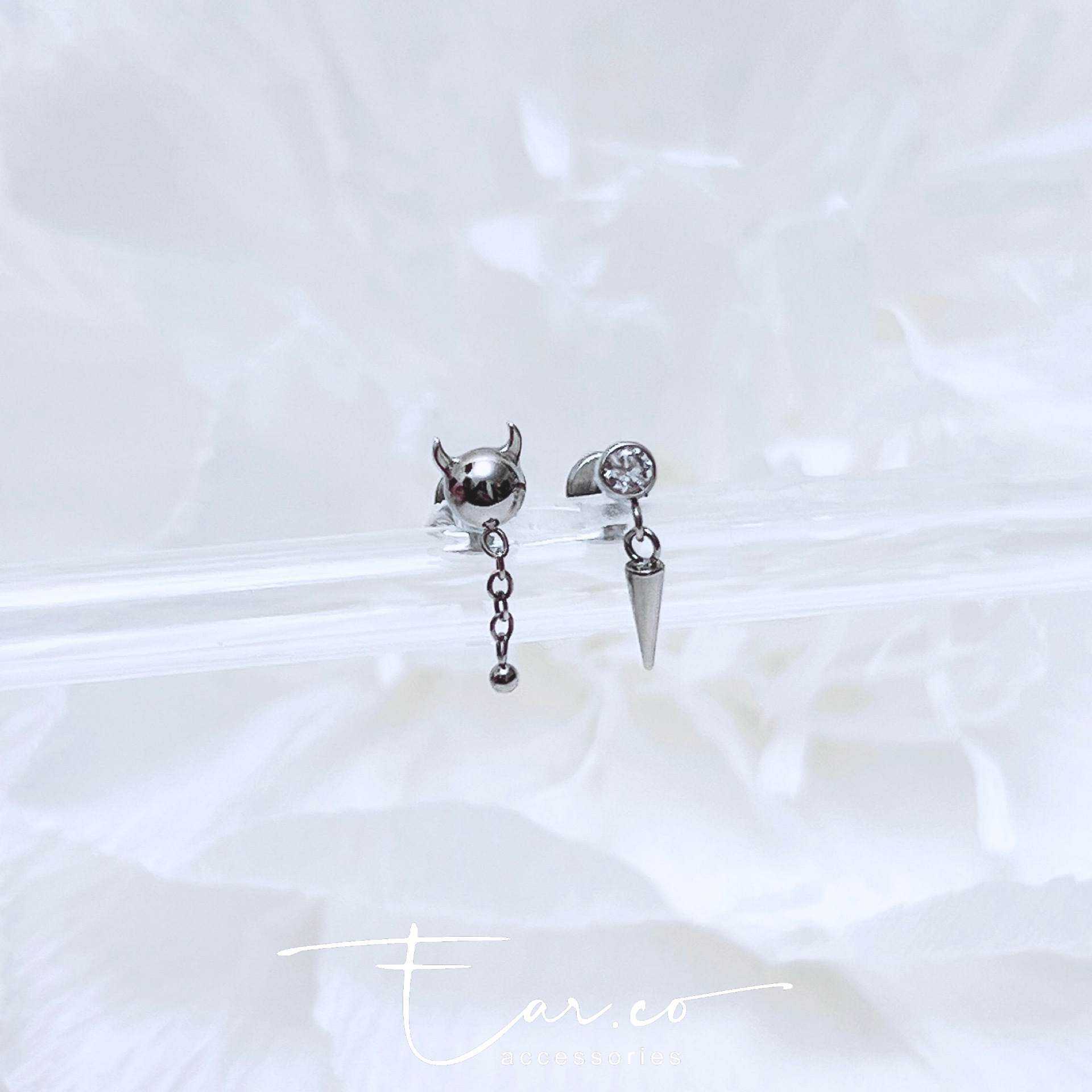 小惡魔/垂釣尖錐平頭耳珠/耳骨釘 [G23 Titanium] [單支]