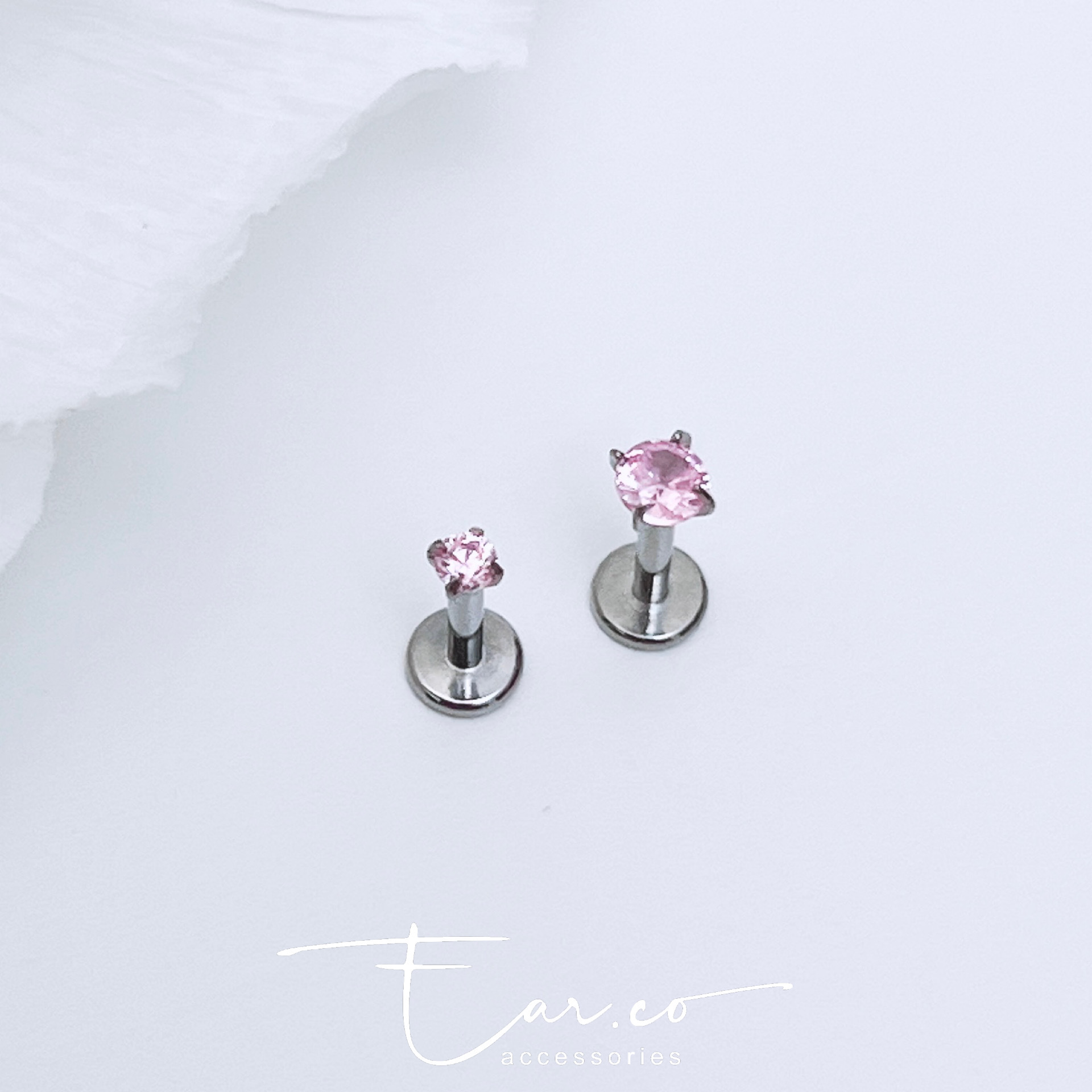 Pink四爪閃石平頭耳門/耳珠/耳骨釘 [G23 Titanium] [單支]