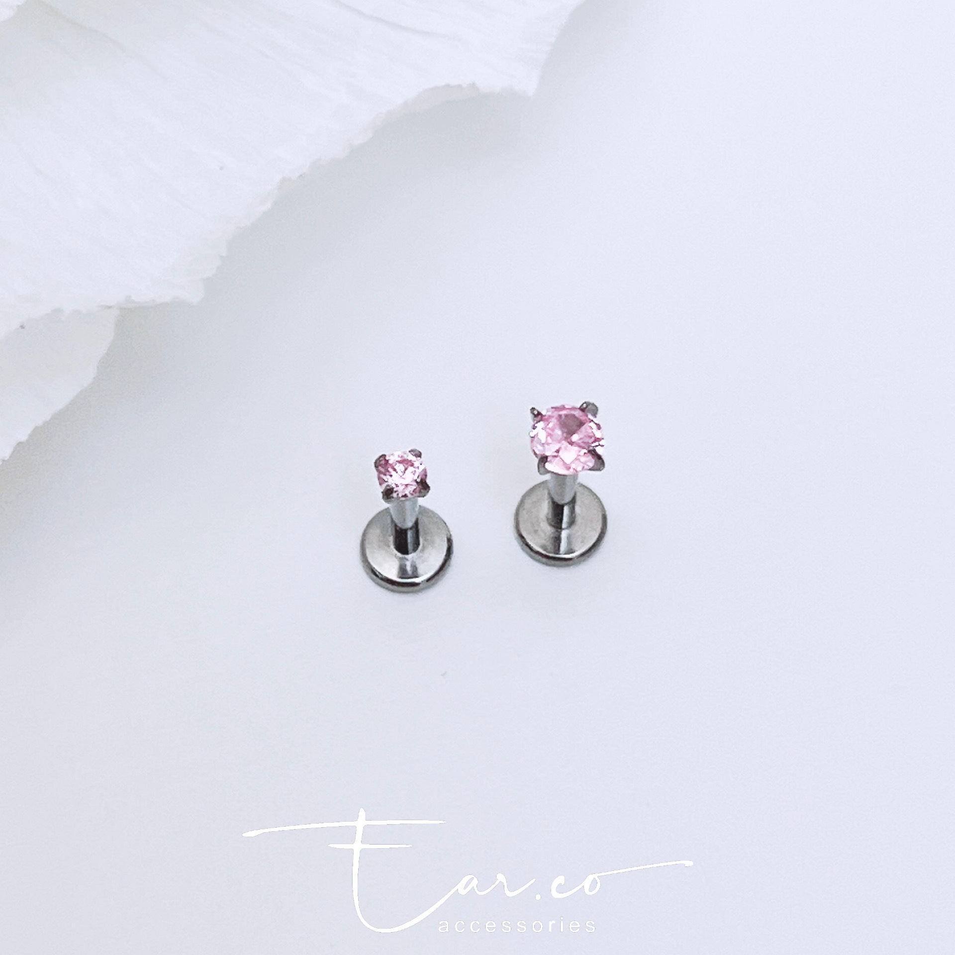 Pink四爪閃石平頭耳門/耳珠/耳骨釘 [G23 Titanium] [單支]