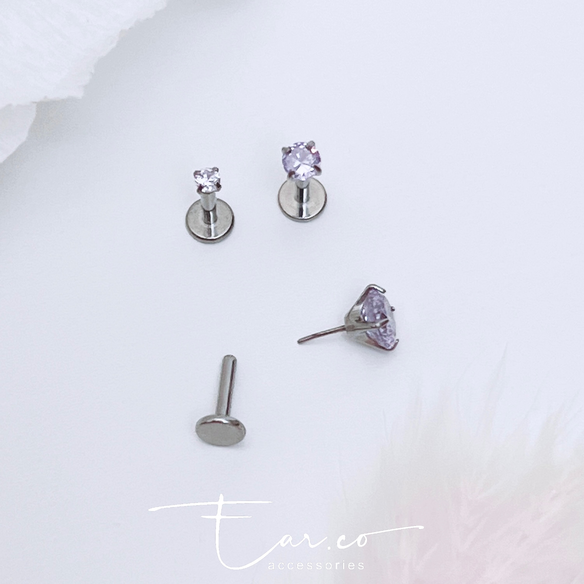 Purple四爪閃石平頭耳門/耳珠/耳骨釘 [G23 Titanium] [單支]