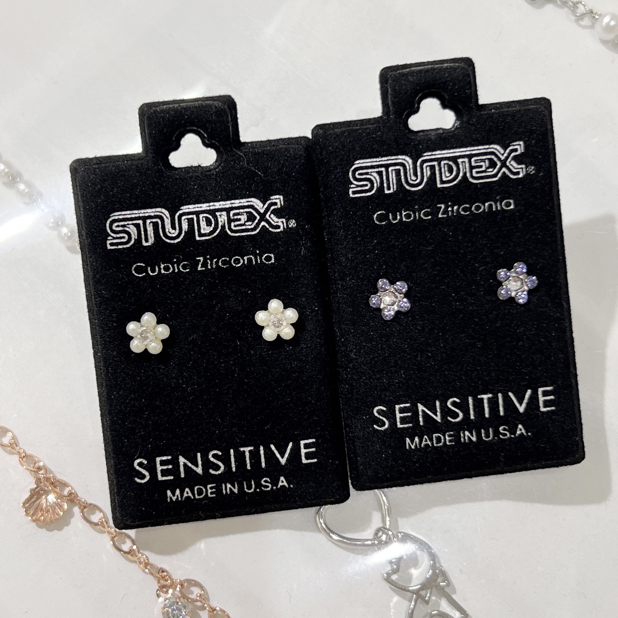 STUDEX貼耳小花花 [316L醫療鋼]