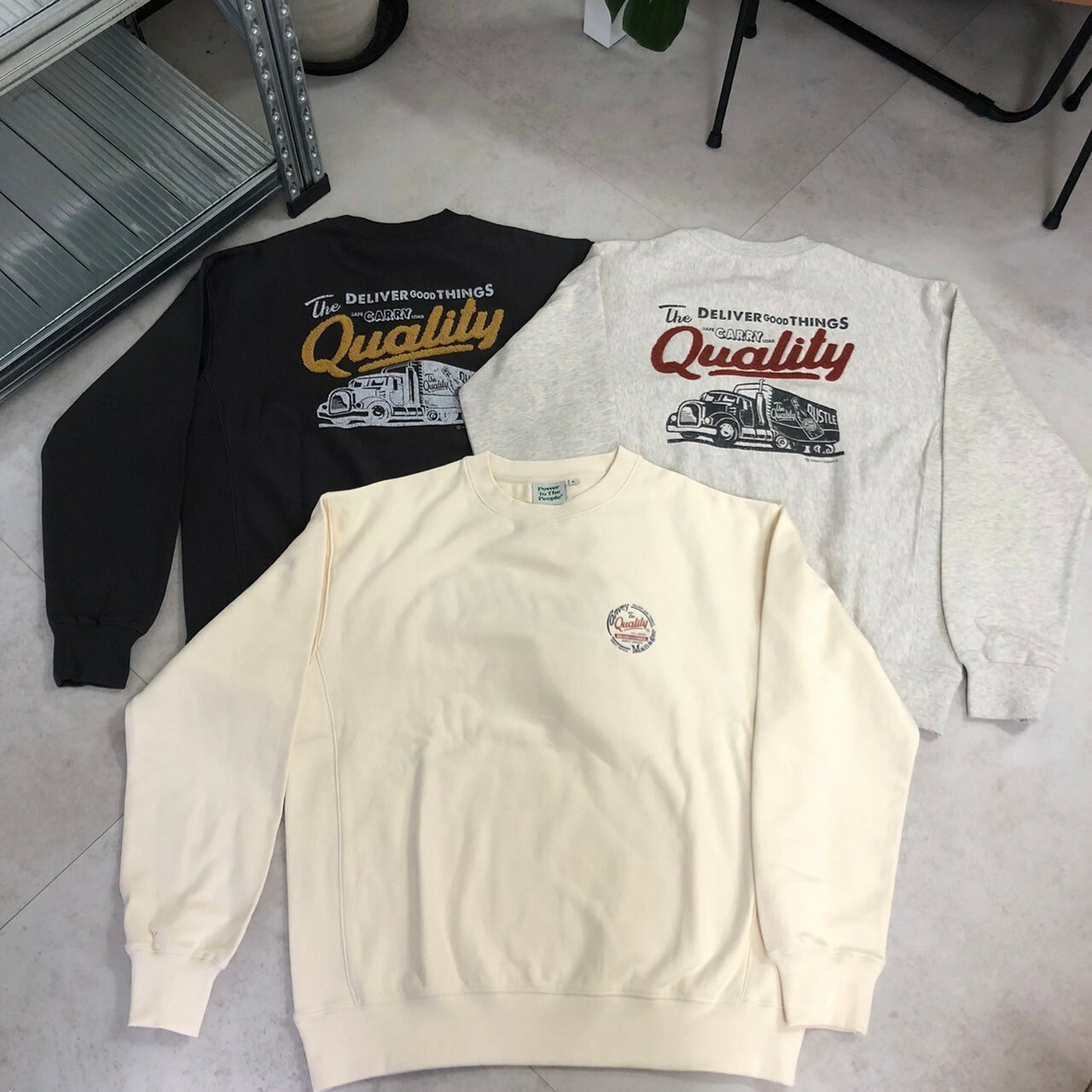 Power To The People 卡車刺繡長Tee 4301051-103