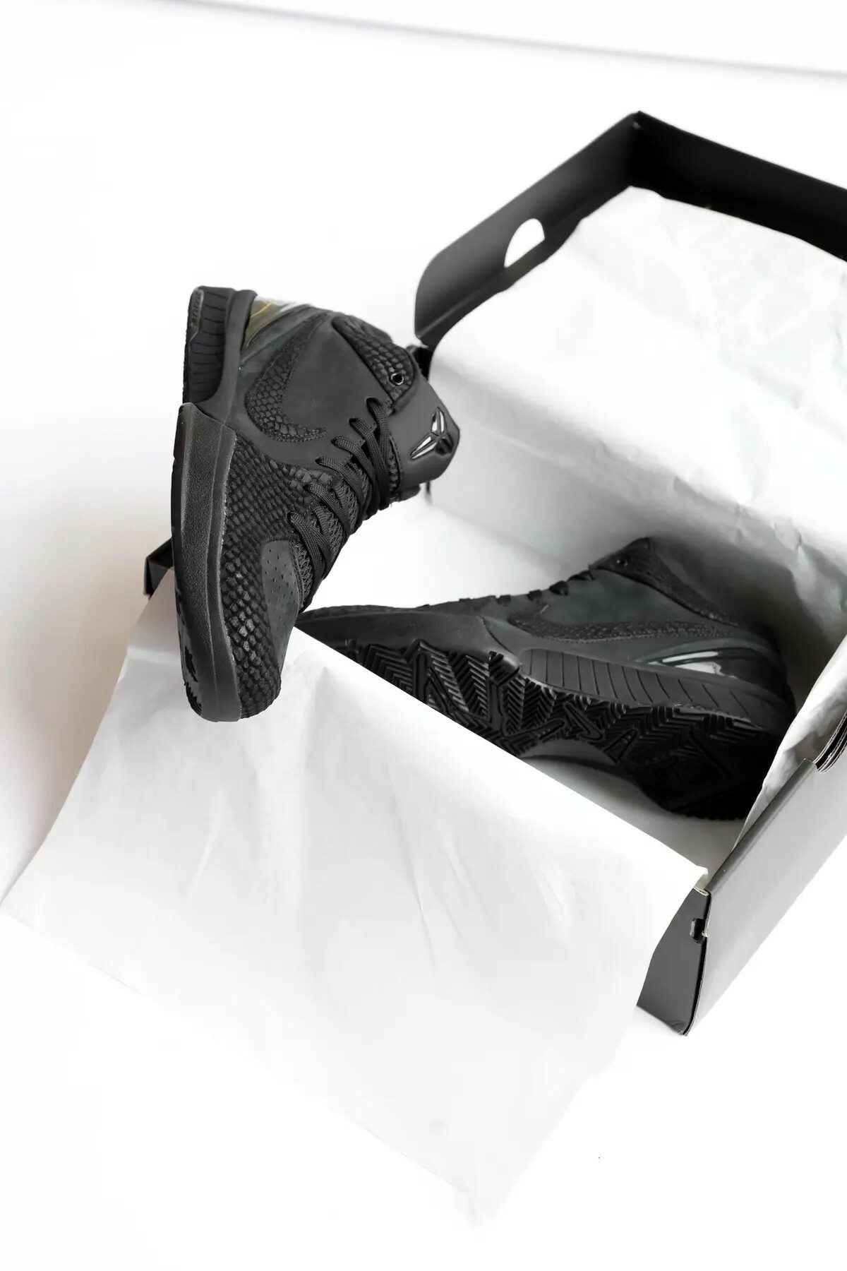 Nike Kobe 4 Protro ” Black Mamba” 黑曼巴 黑蛇鱗 籃球鞋 FQ3544001