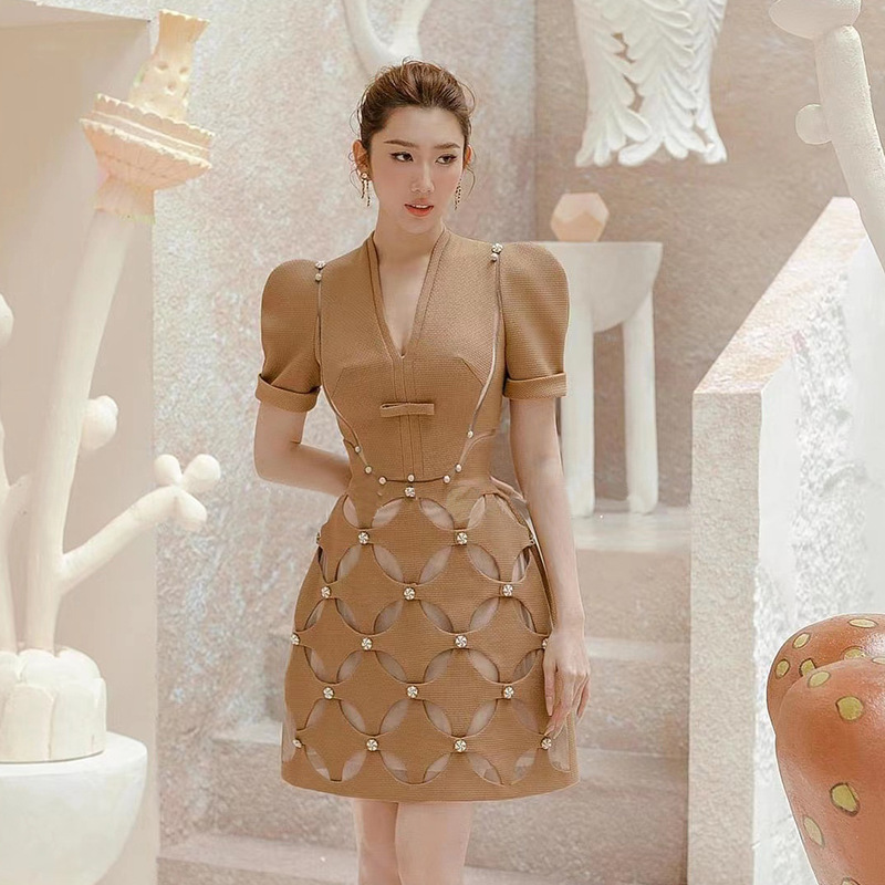 幾何簍空透膚洋裝