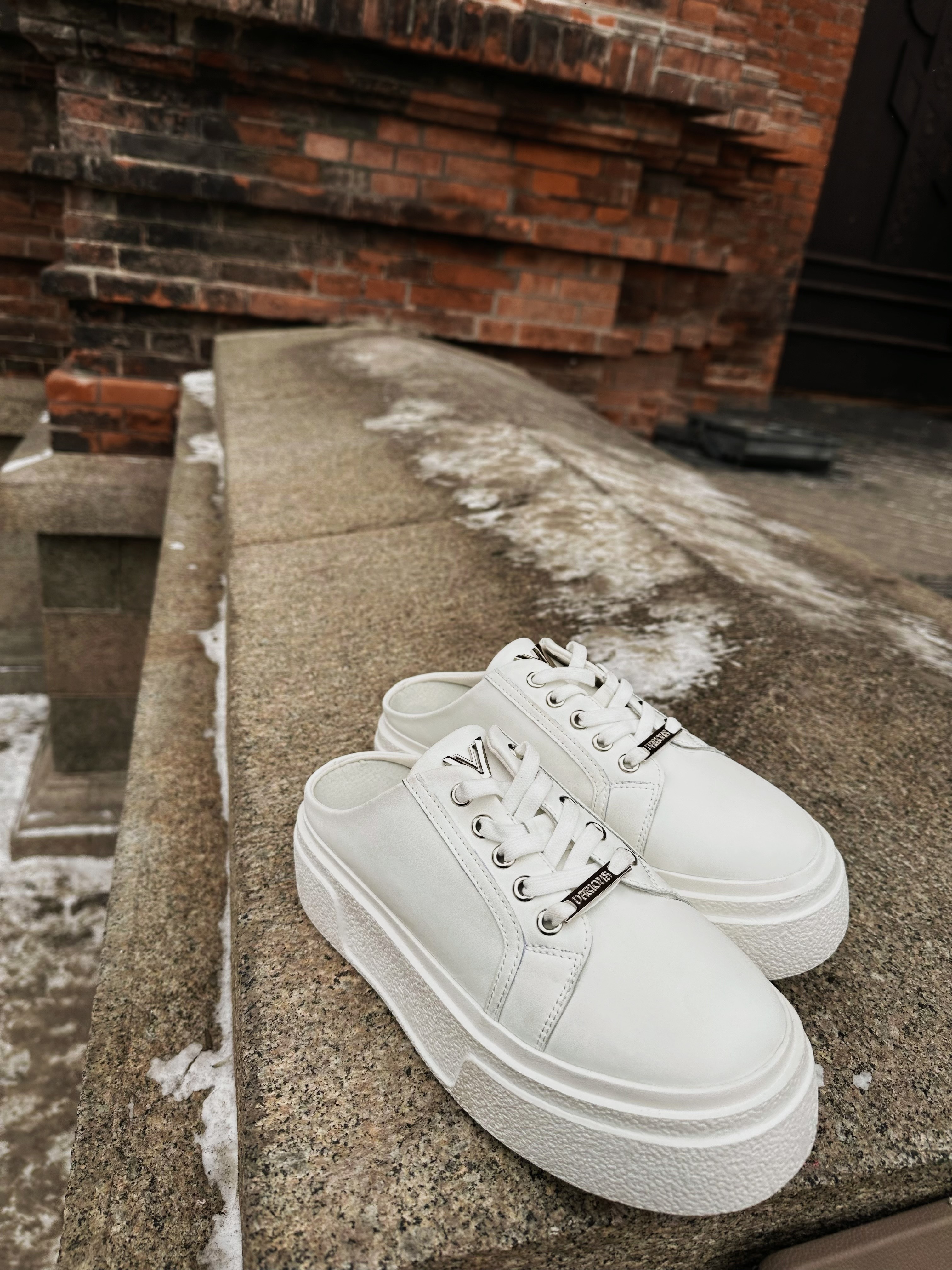 Value’2小白半拖鞋