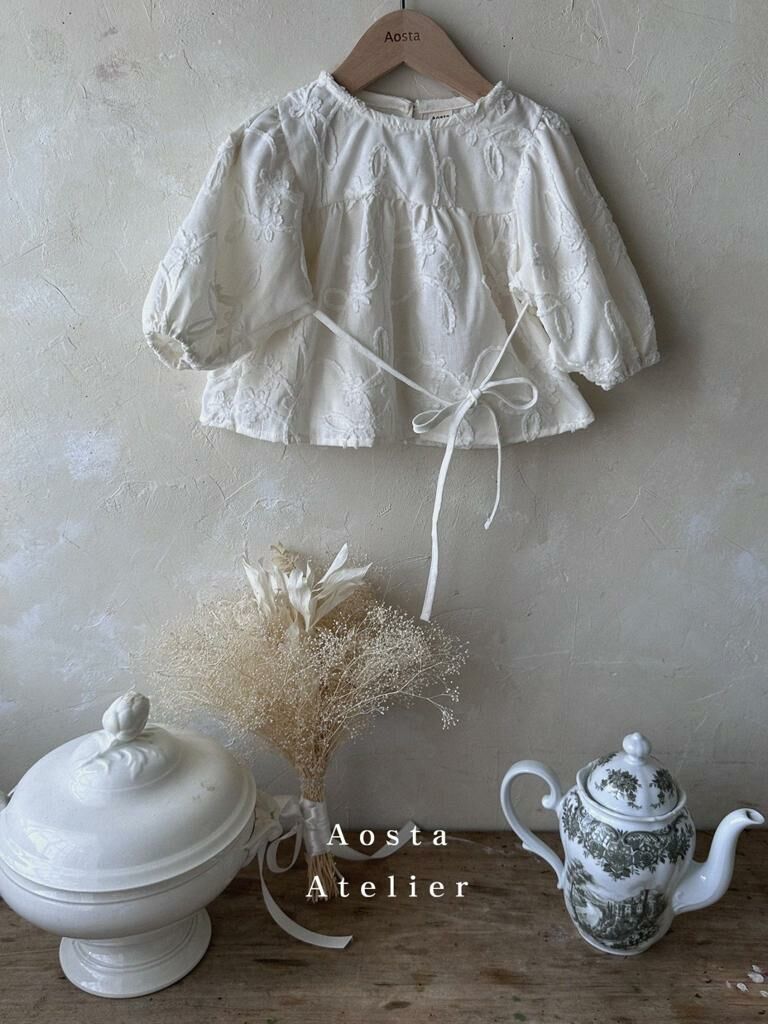 (現貨) 韓國童裝 白色暗紋Top (實物更靚)