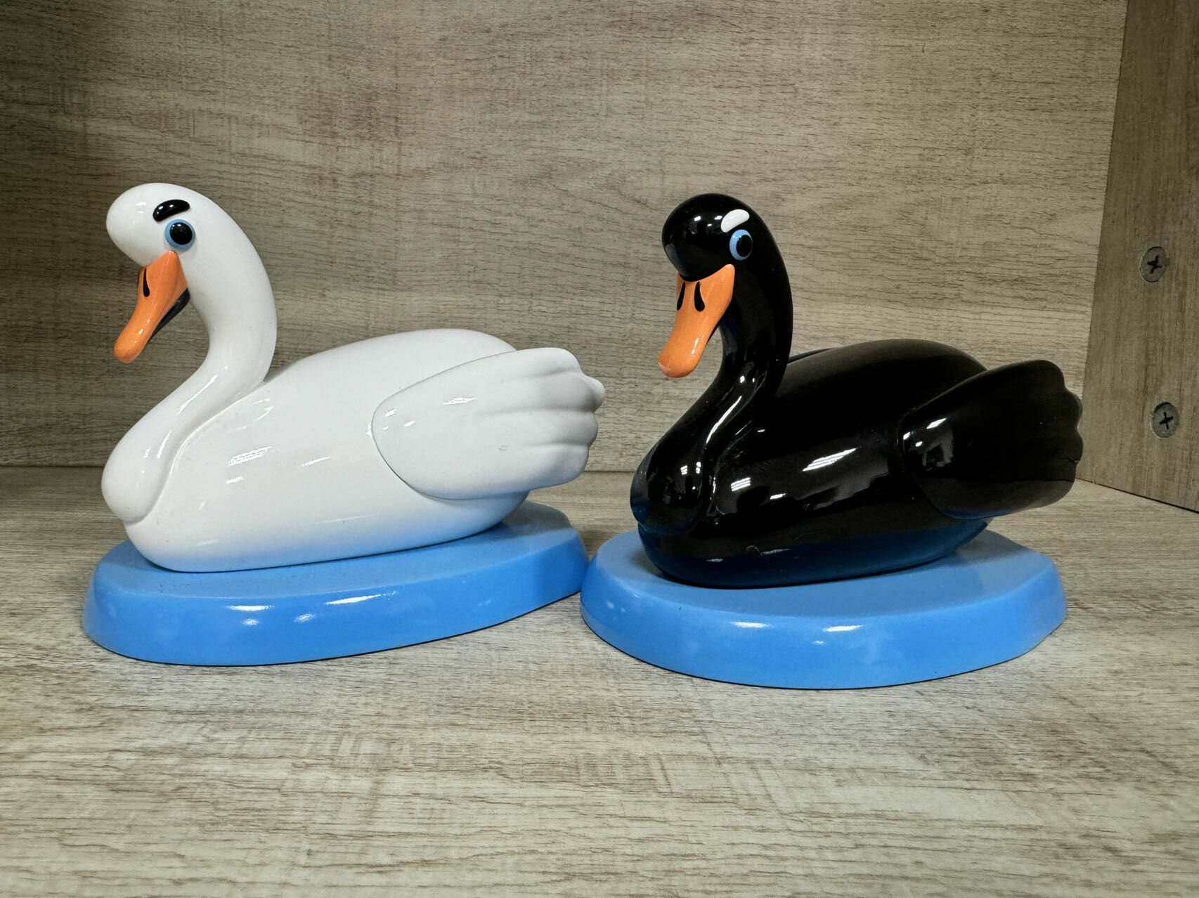 Cesar Piette Metal Love of Swan Set