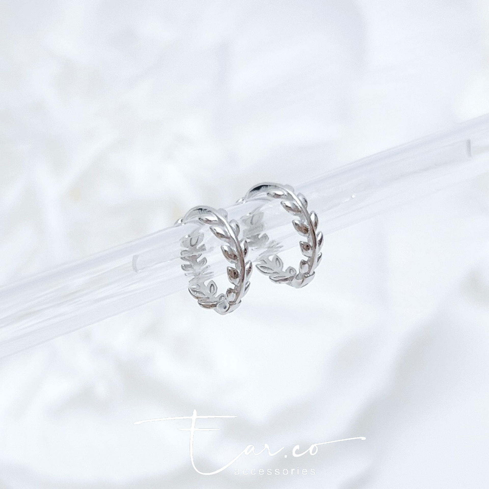 光面迷你小樹葉純銀小耳圈 [睡覺不用脫! ] #A982