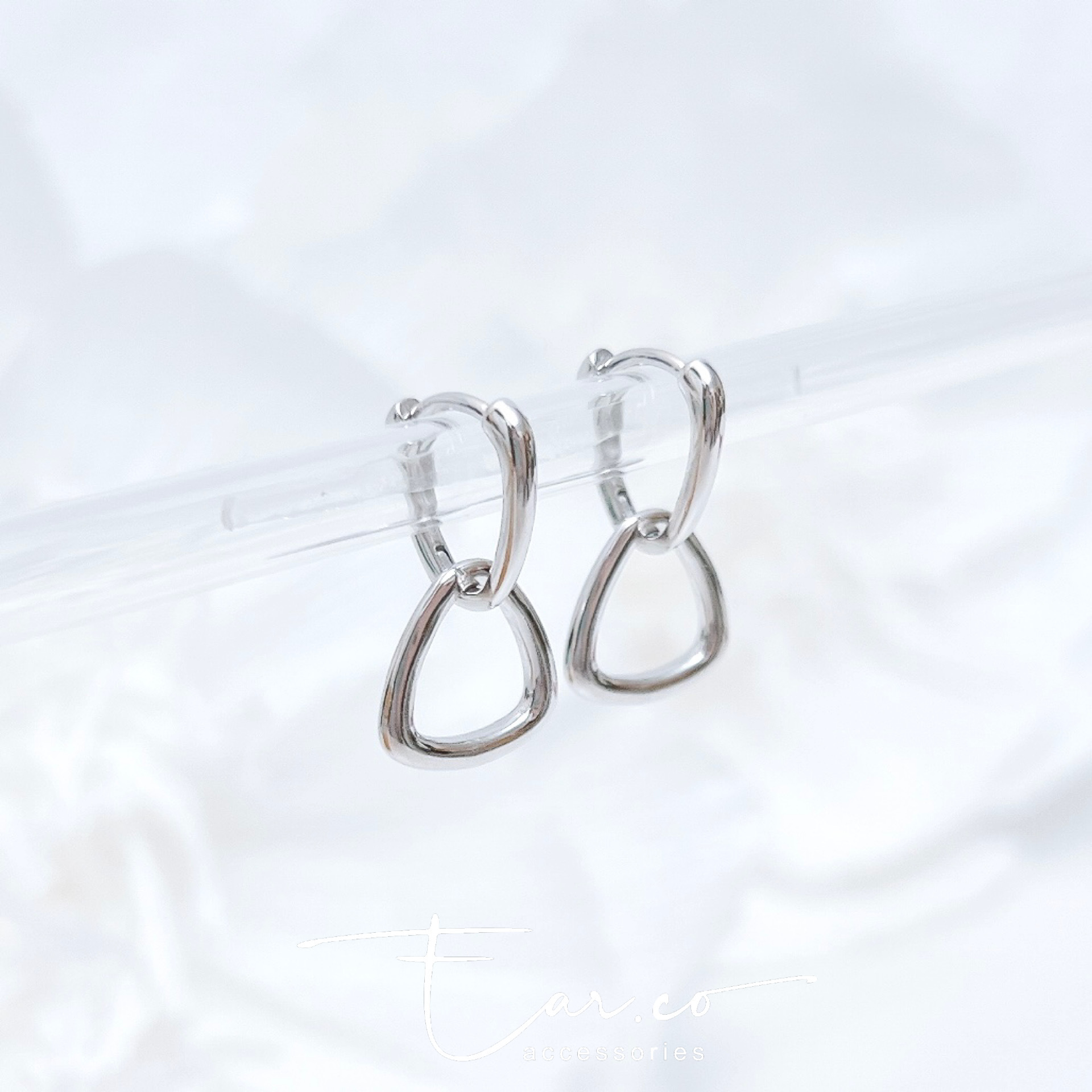 光面橢圓三角垂釣純銀小耳圈 [睡覺不用脫! ] #A975