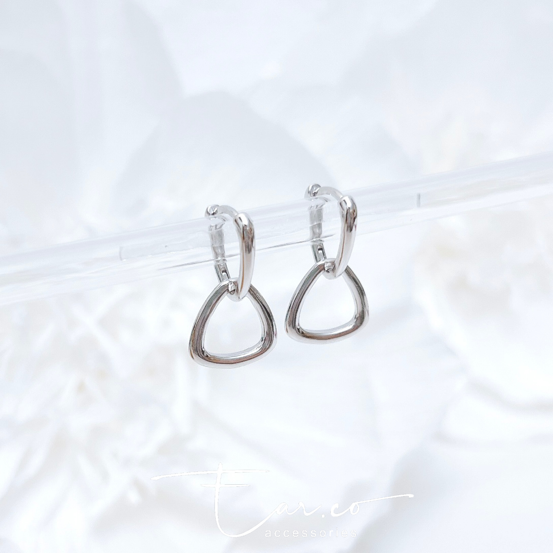 光面橢圓三角垂釣純銀小耳圈 [睡覺不用脫! ] #A975