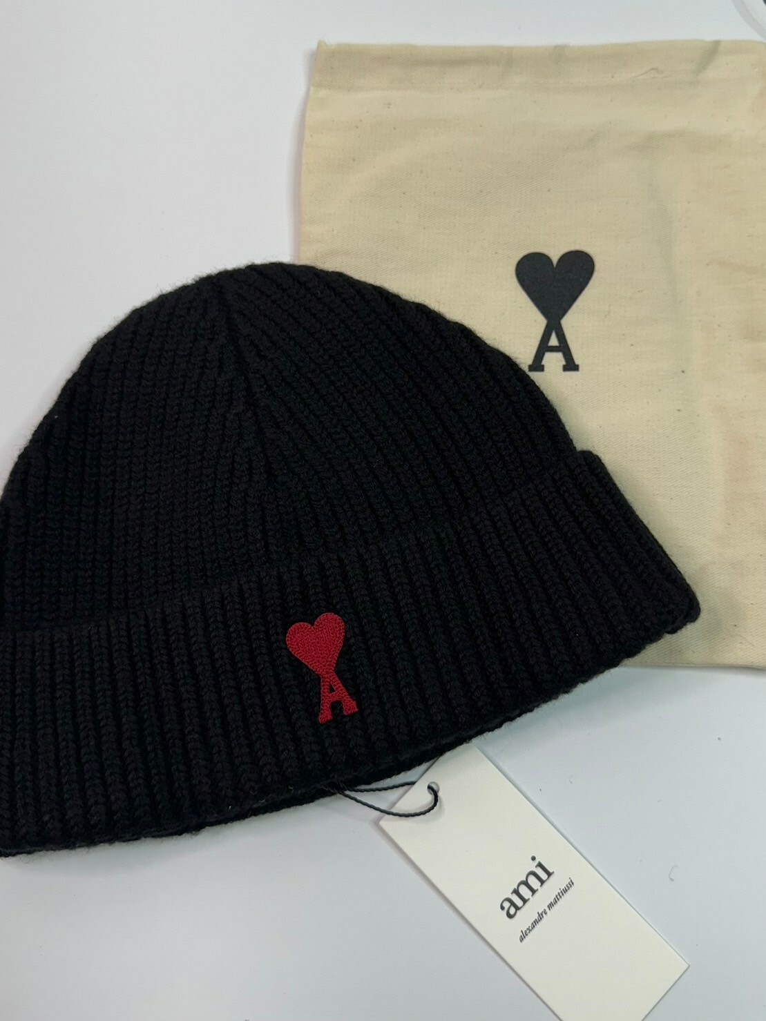 AMI Paris 刺繡愛心LOGO 黑色毛帽