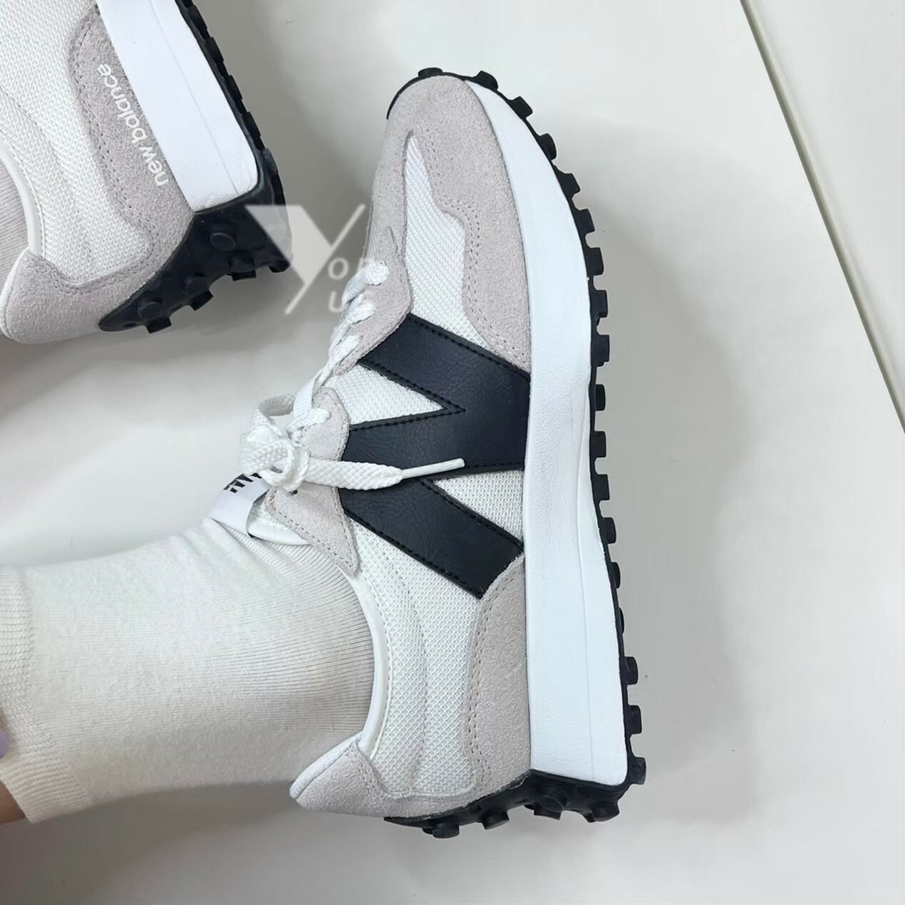 New Balance 327 海鹽黑（MS327CWB）