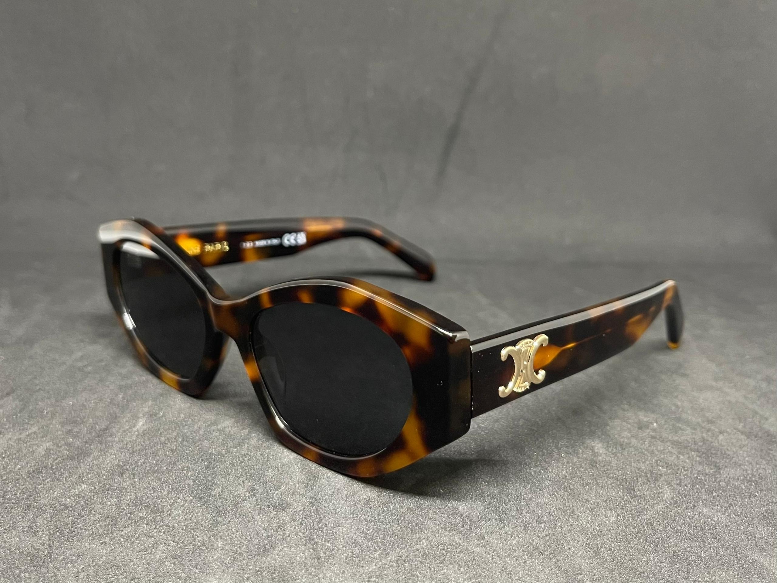 Celine Triomphe 08 Red Havana