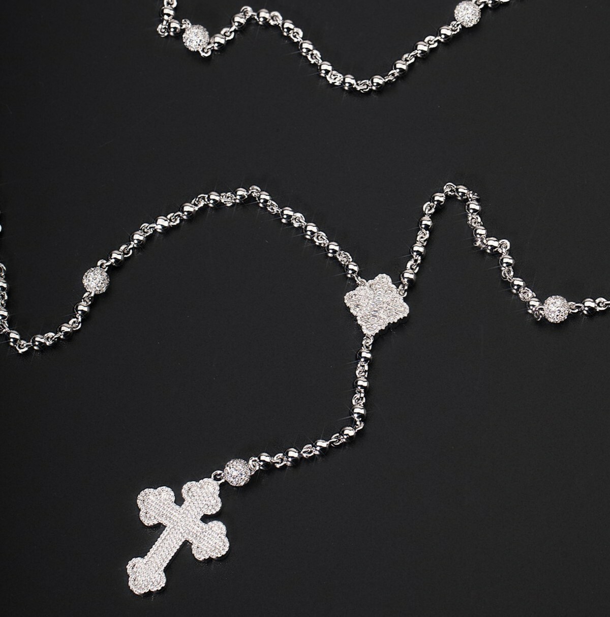 四葉草｜圓珠花朵十字項鍊