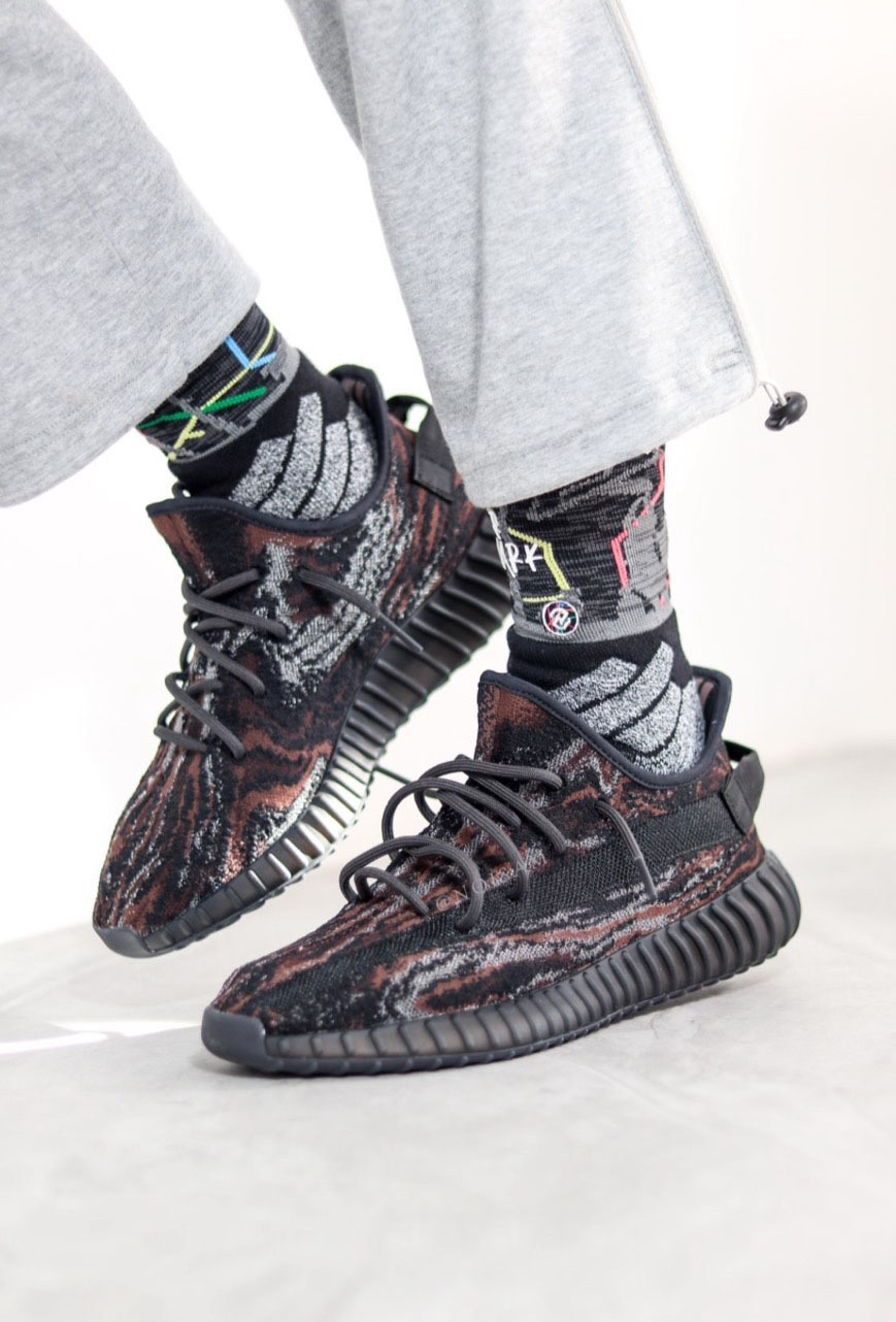 Adidas Yeezy Boost 350 V2 "MX Rock" 暗黑暴龍 岩石配色 GW3774