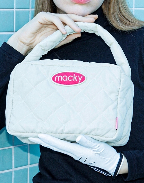 女款 M301 韓國正品 MACKY同步/象牙白色絎縫方形手提包/高爾夫球隨身手提包