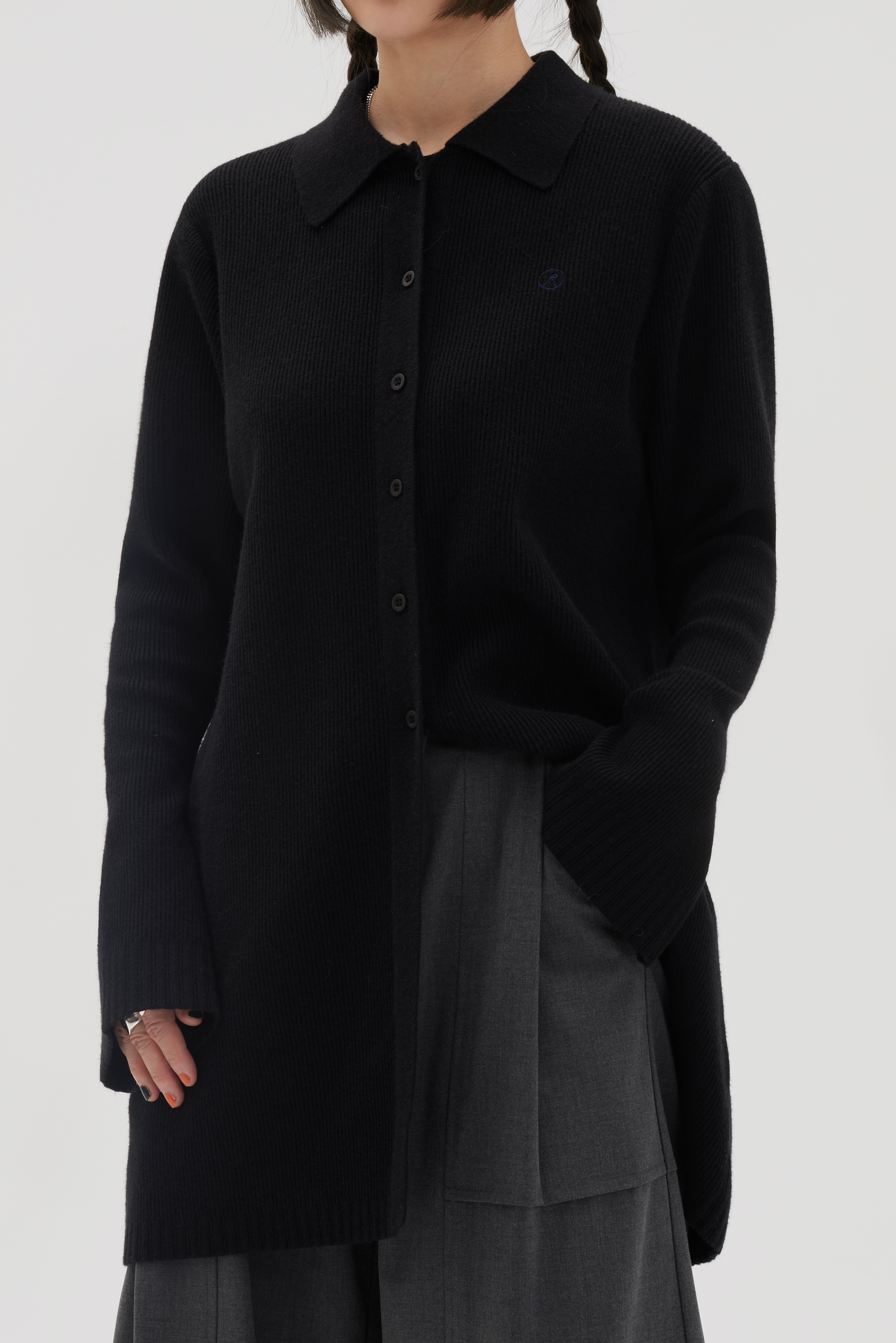 Trumpet Sleeve Knit Shirt | Black