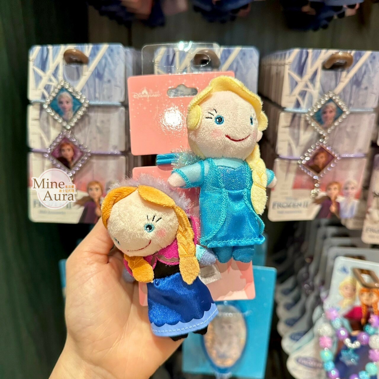 World of Frozen 限定 艾莎 Elsa 安娜 Anna 絨毛造型 髮束 髮飾 2入組 冰雪奇緣 Frozen -香港迪士尼樂園