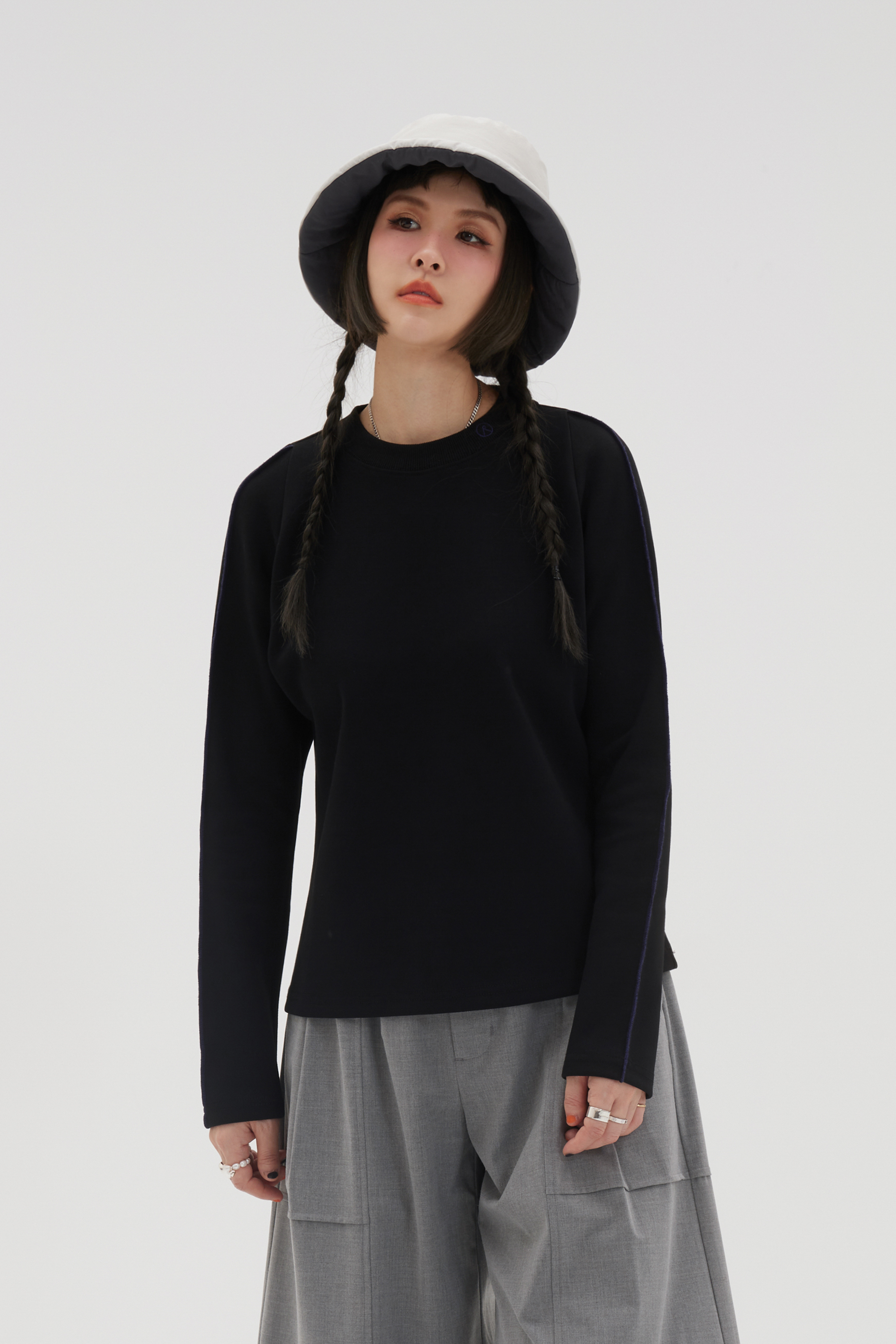 ®️ Turtleneck L/S Tee | Black