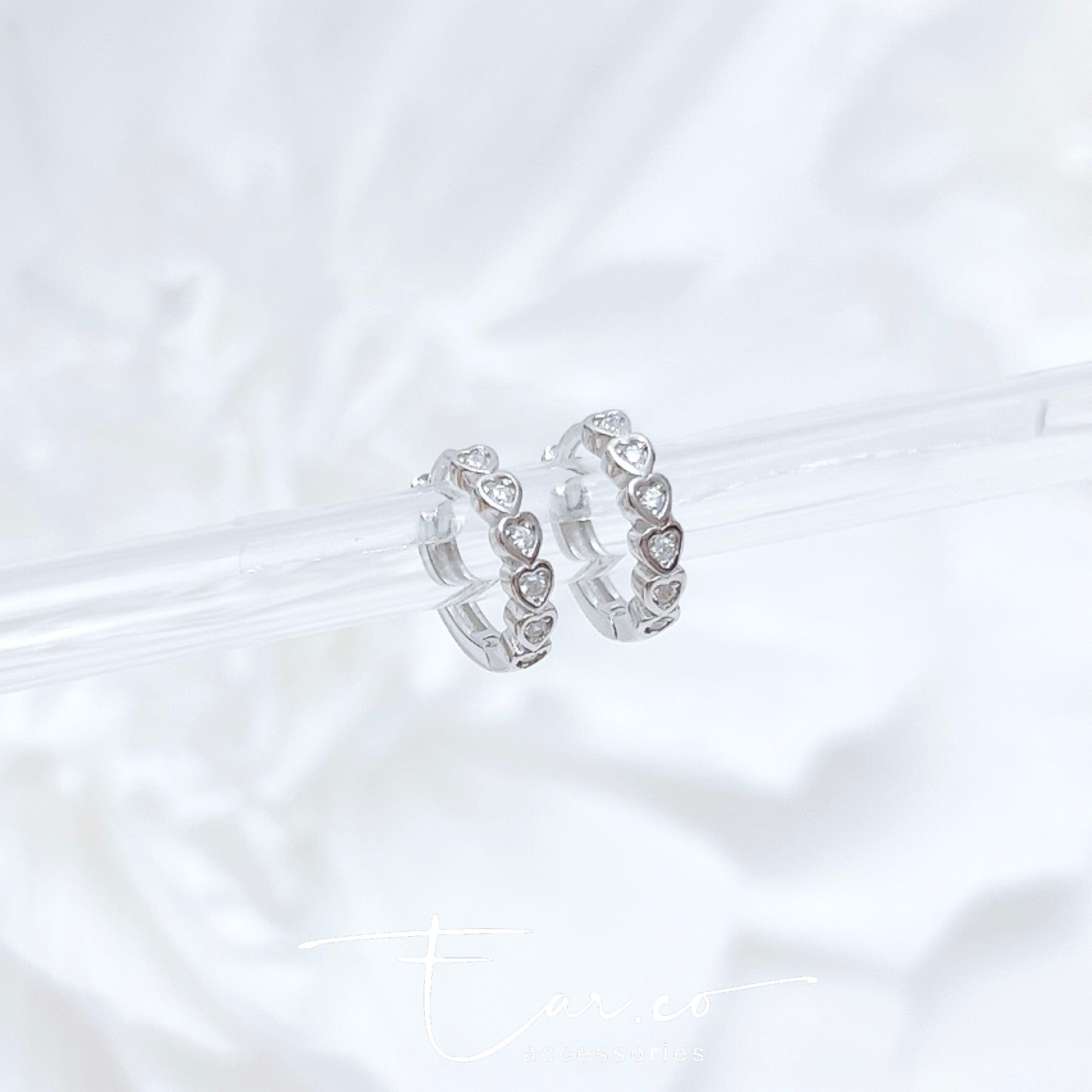 迷你相連閃石小愛心純銀小耳圈 [睡覺不用脫! ] #A972