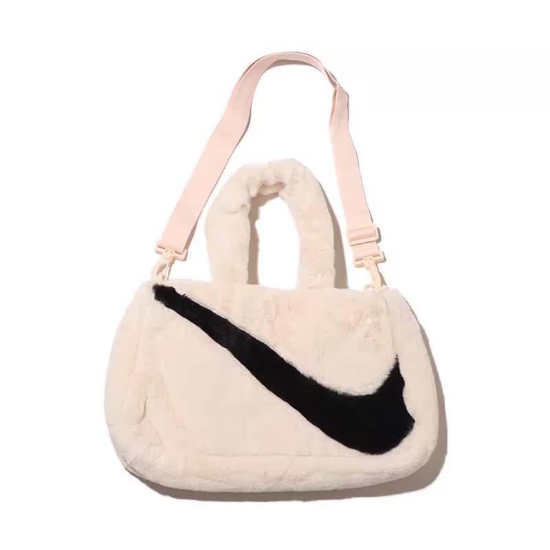 Nike Sportswear Faux Fur Tote "Guava Ice" 人造毛皮毛絨絨 斜背手提包 小包 托特包 粉黑 FB3050-838 [台灣現貨]