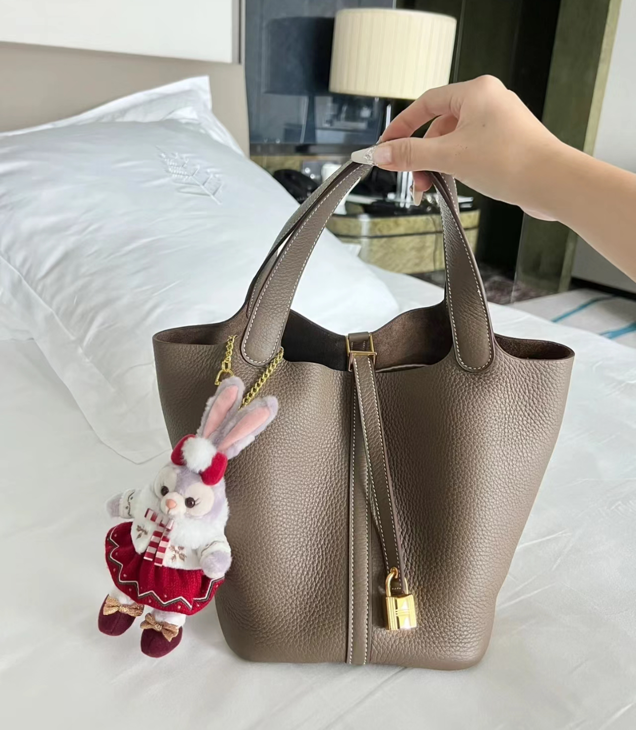 Hermes Picotin 22 etoupe gold