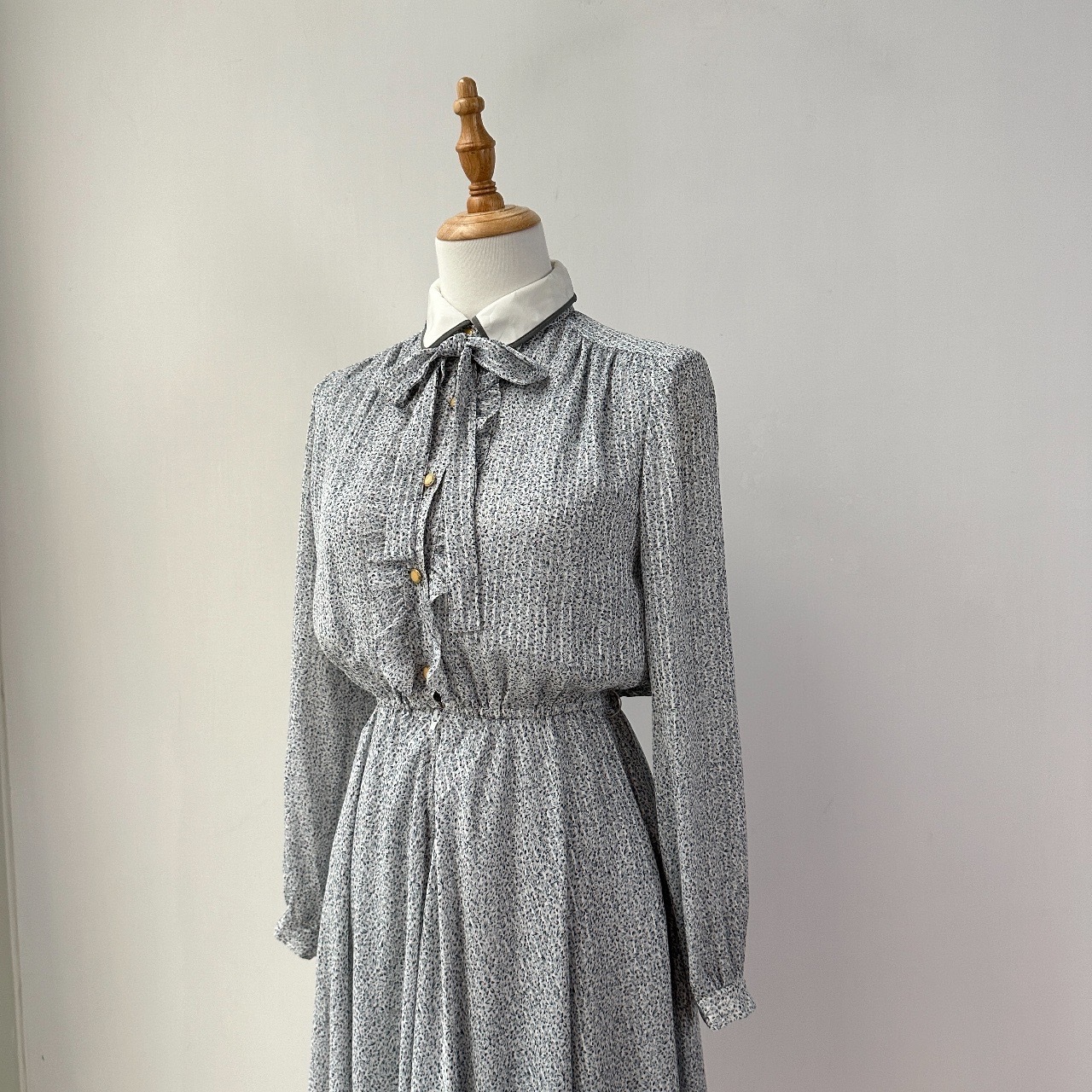 日本製灰藍碎花連身裙