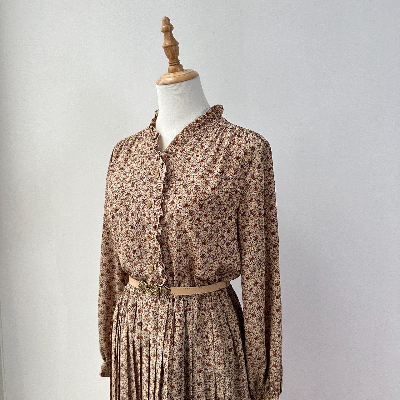 日本製泥黃手繪感碎花連身裙