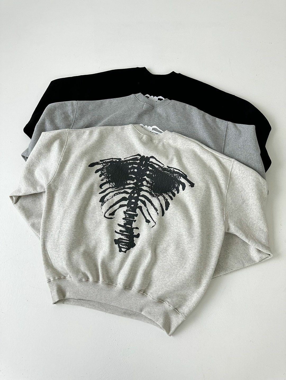 淨色骨頭圖案衛衣(薄抓毛底) LANE-041T