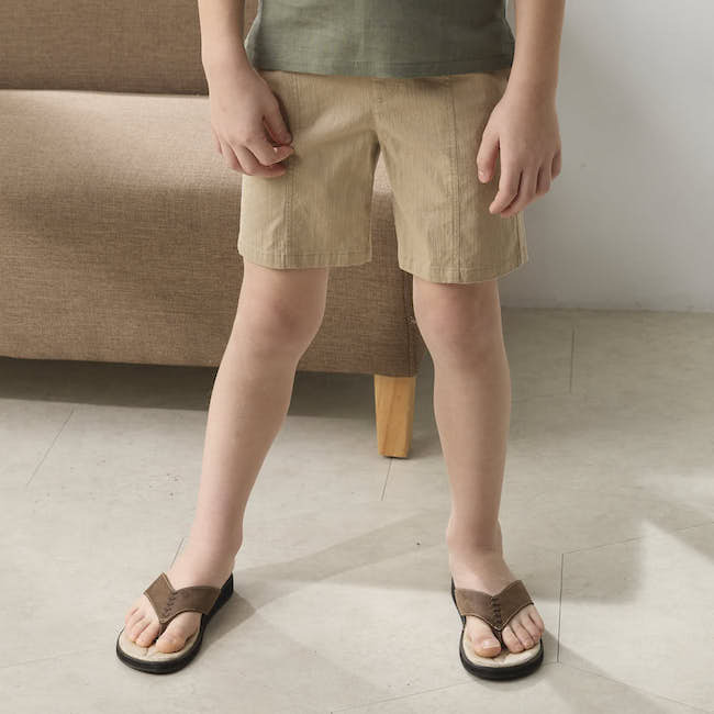壓摺帥氣短褲 卡其