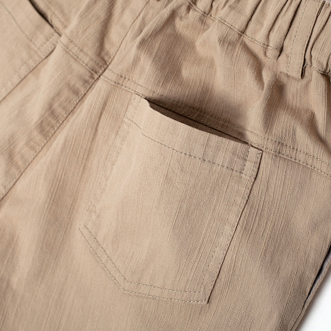 壓摺帥氣短褲 卡其