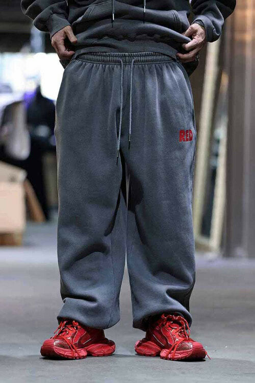 紅色復古印花圖案拉絨慢跑褲